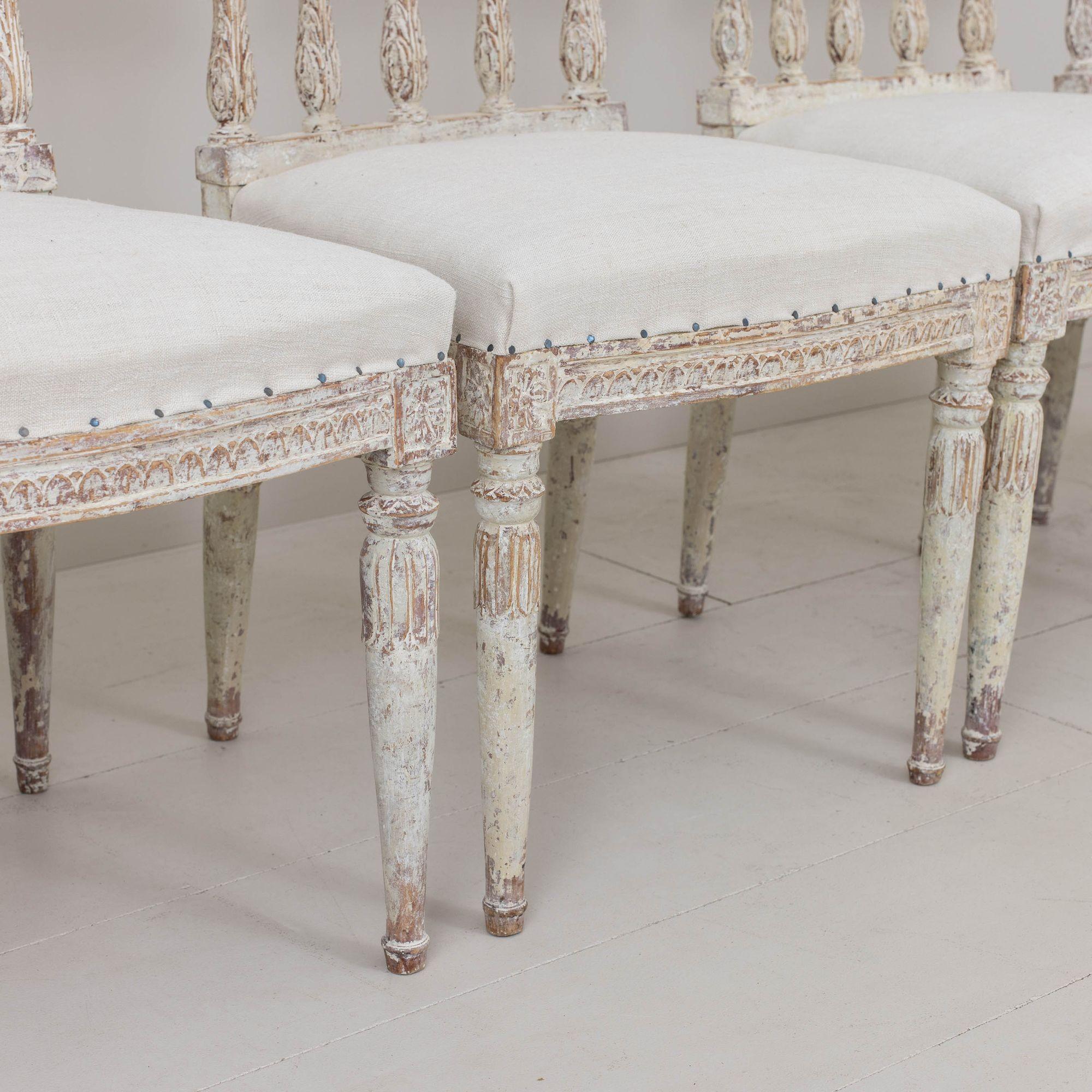 19th c. Set of Six Swedish Gustavian Period Chairs in Original Paint For Sale 1