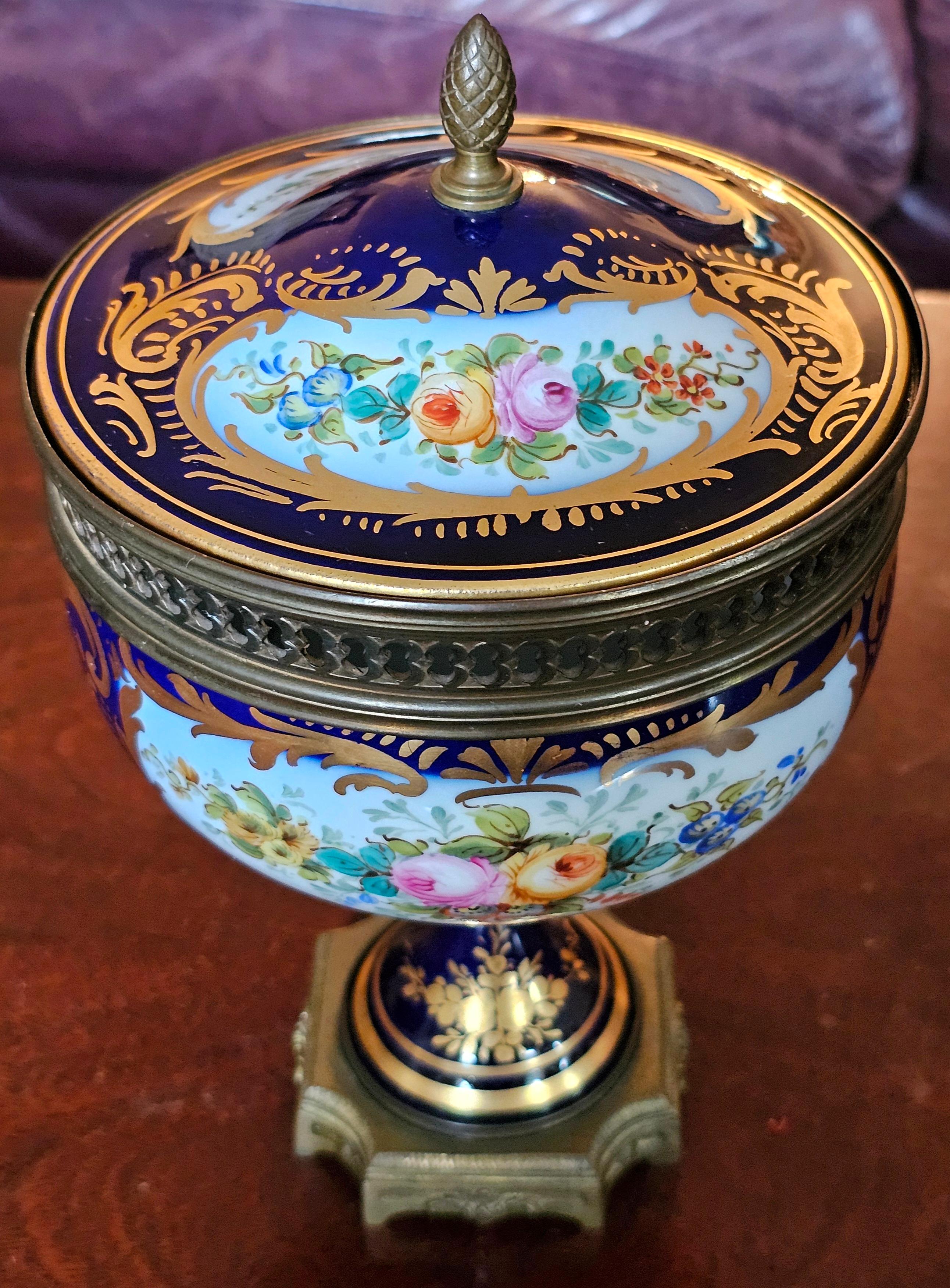 19th C. Sevres Style Porcelain Painted Mounted Chateau des Tuileries Style Urn In Good Condition For Sale In Germantown, MD