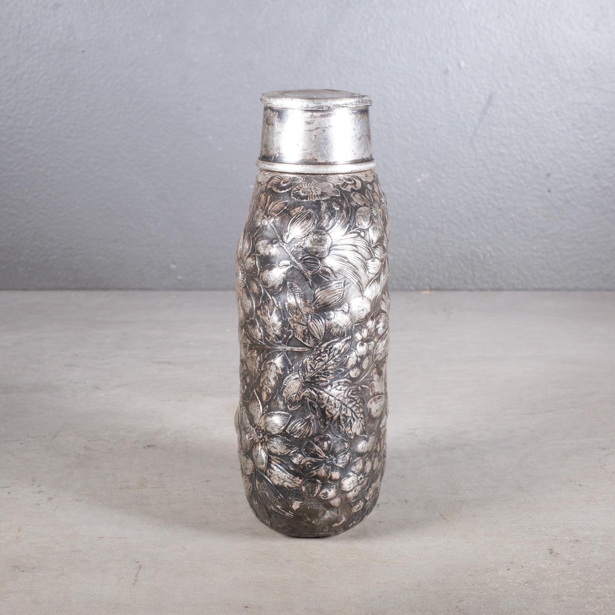 19th c. Silver Plate Flask with Expandable Cup c.1890 In Good Condition In San Francisco, CA