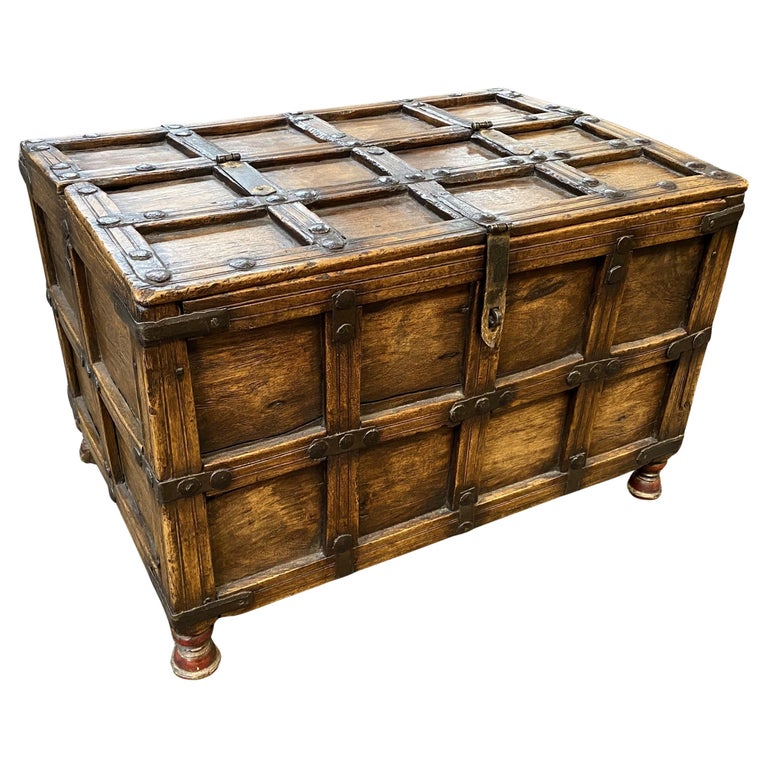 Teak Stick Box Coffee Table From Rajasthan - 19thC Teak Stick Box Coffee Table From Rajasthan - 19thC