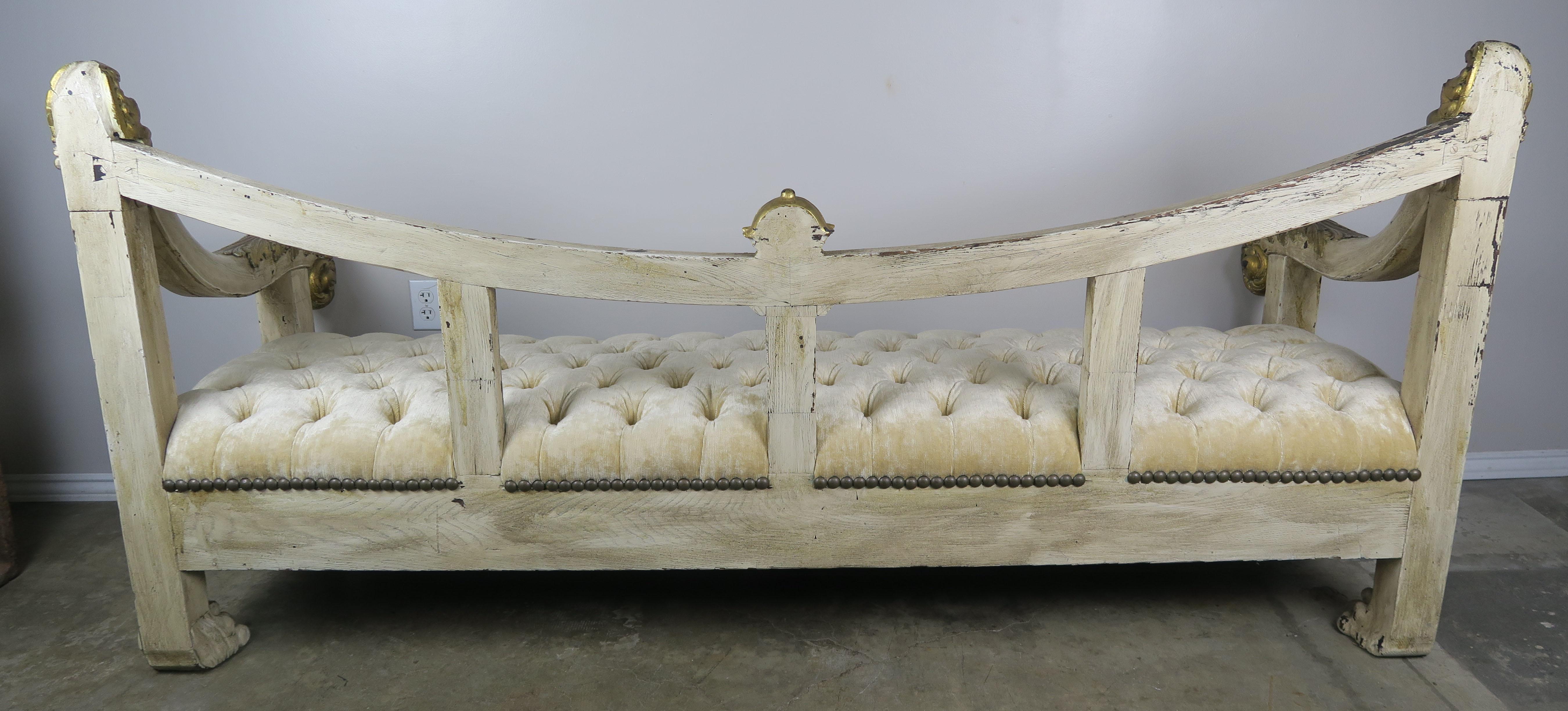 19th Century Spanish Baroque Painted and Parcel-Gilt Bench with Lion Feet 8