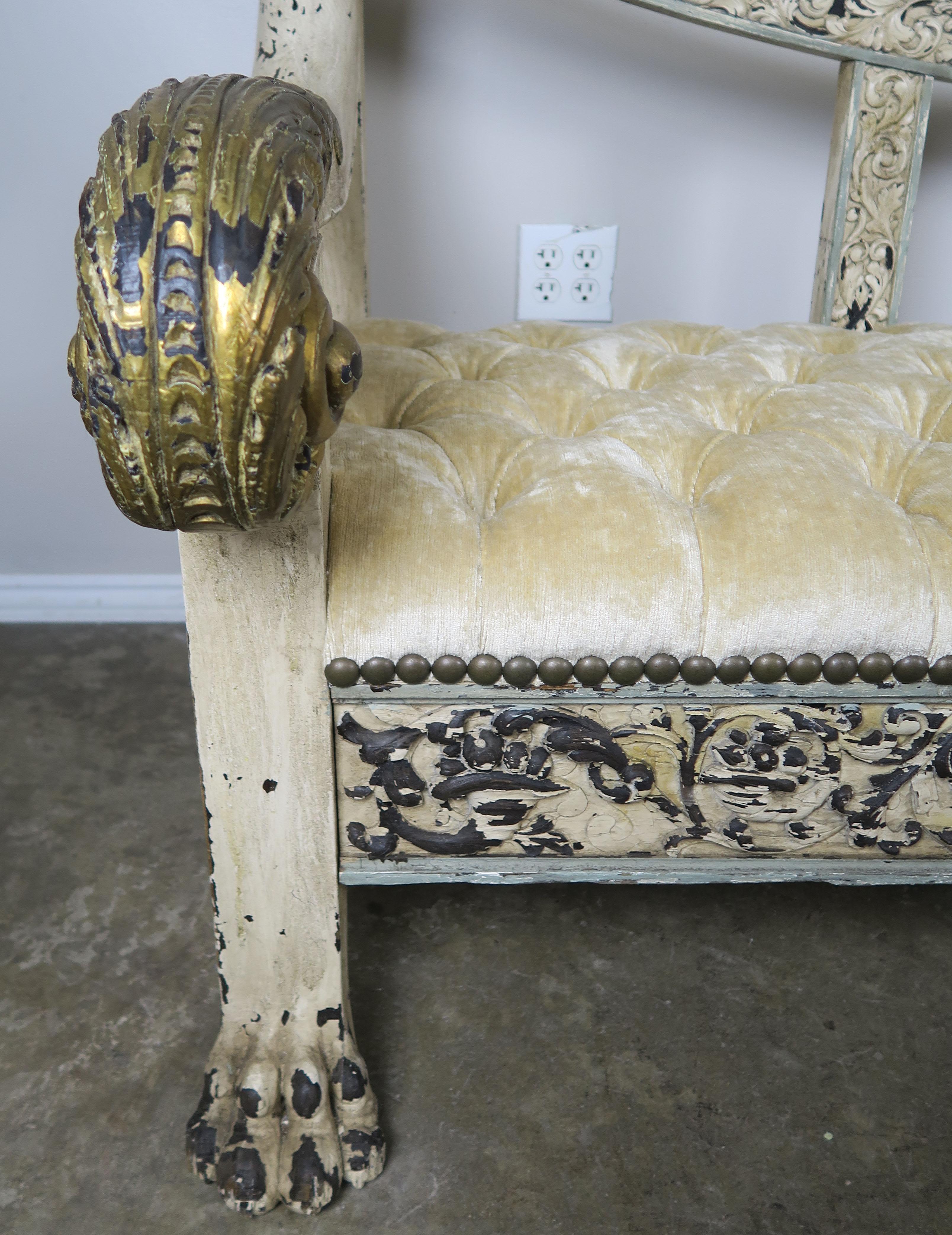 19th Century Spanish Baroque Painted and Parcel-Gilt Bench with Lion Feet 1