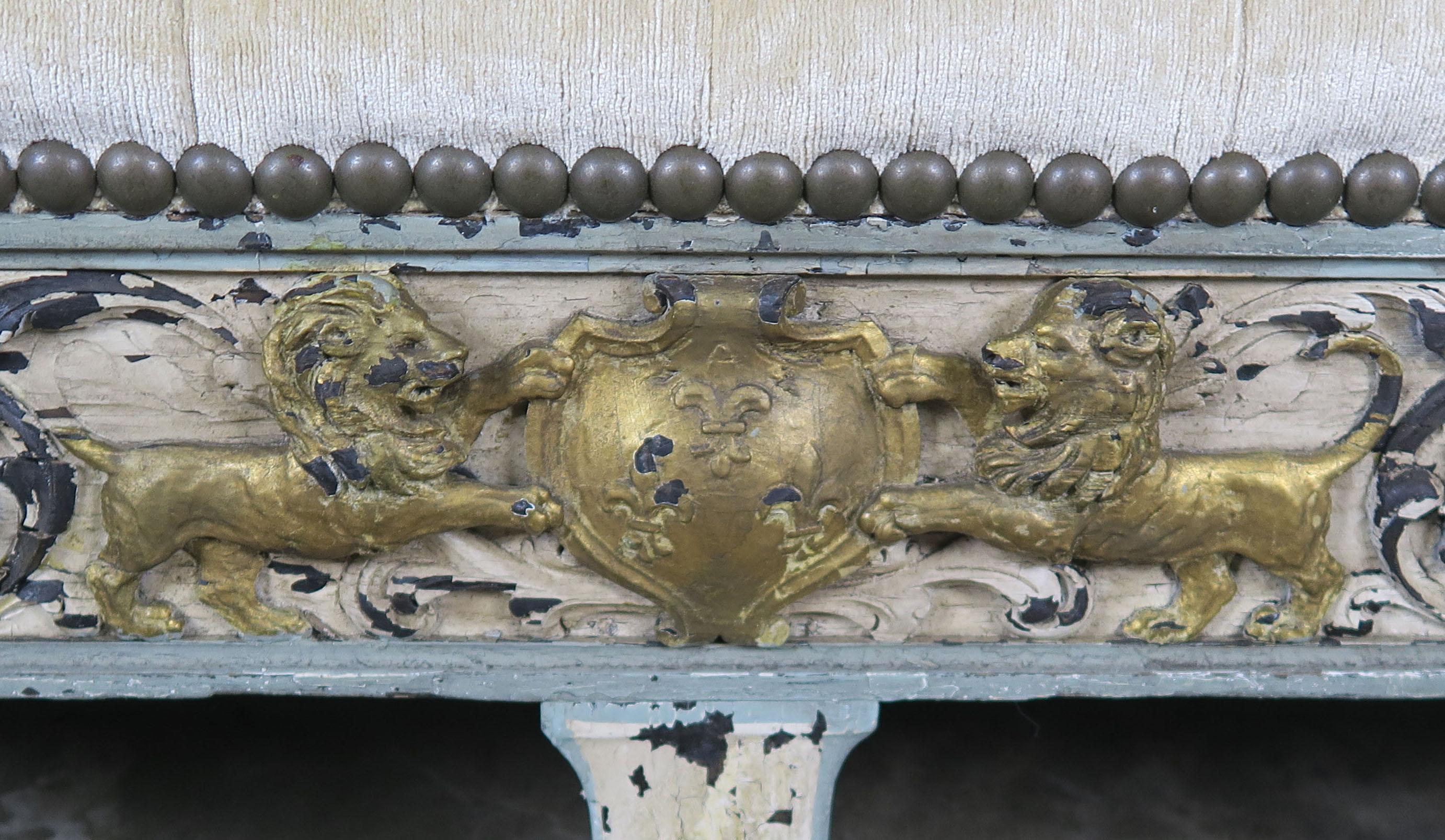 19th Century Spanish Baroque Painted and Parcel-Gilt Bench with Lion Feet 2