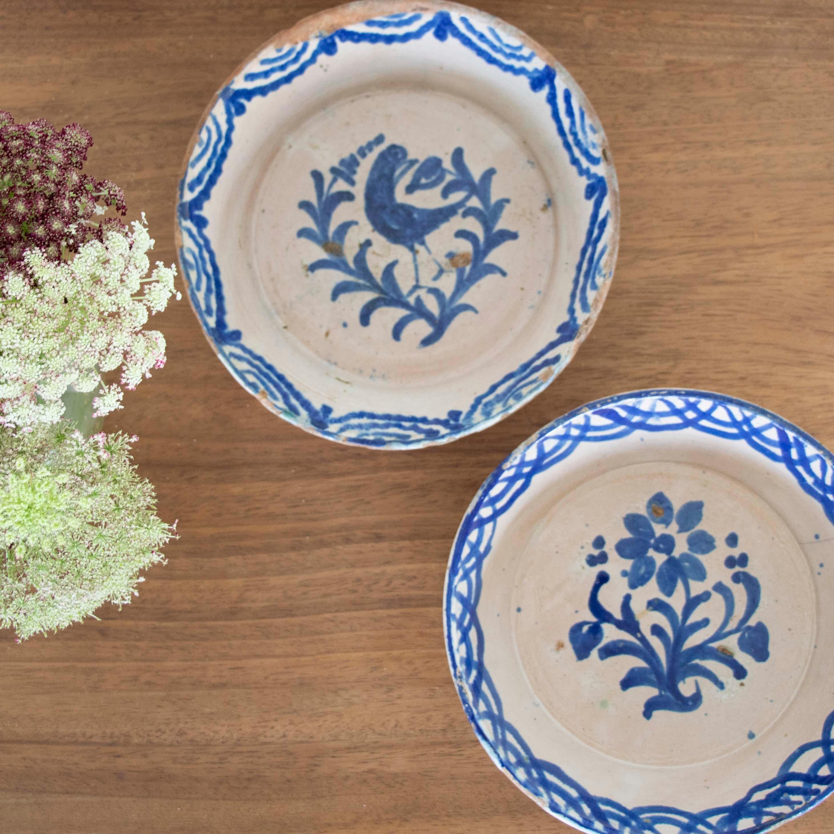 19th c. Spanish Blue Fajalauza Lebrillo Bowl In Good Condition For Sale In Los Angeles, CA