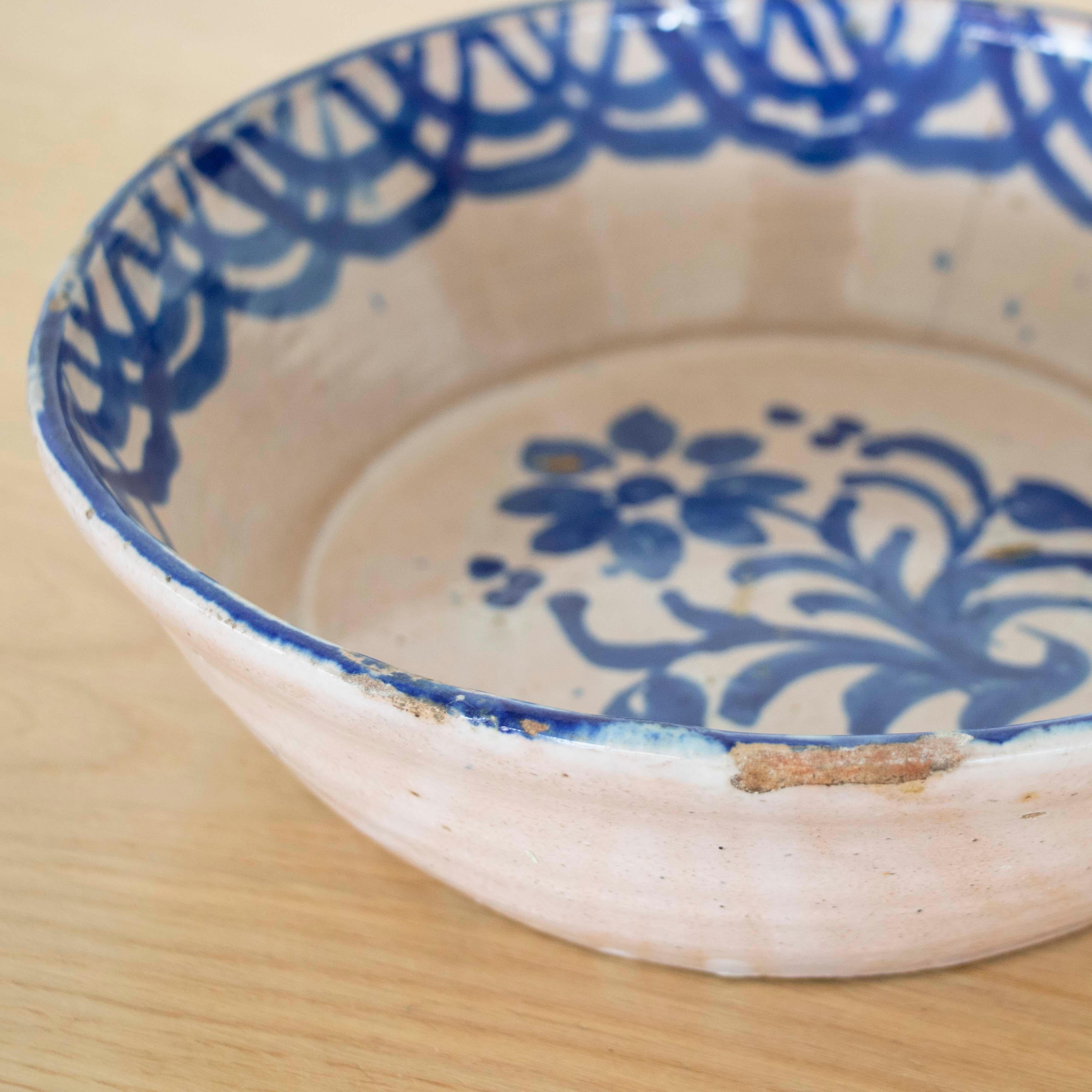 19th c. Spanish Blue Fajalauza Lebrillo Bowl For Sale 1
