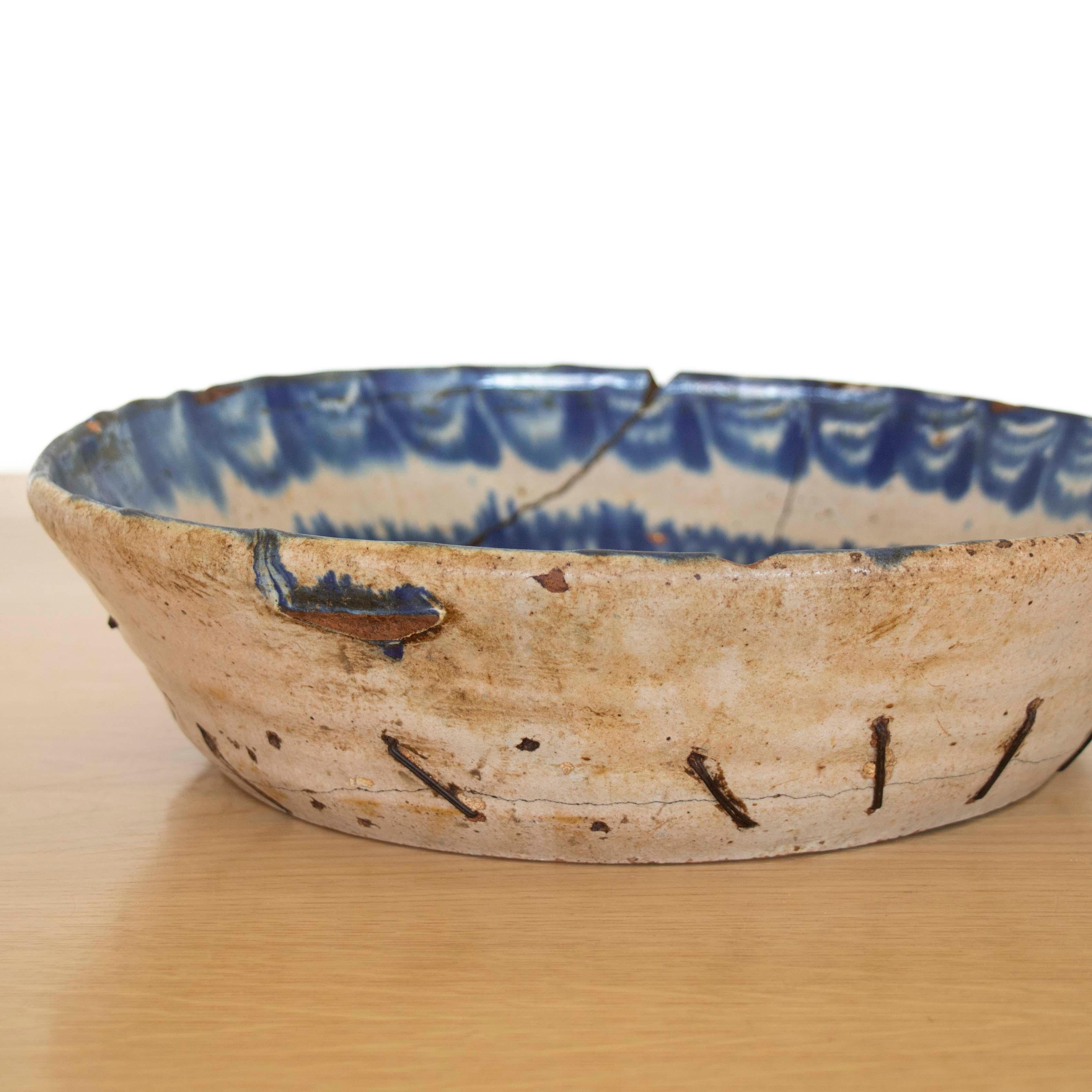 19th c. Spanish Blue Fajalauza Lebrillo Bowl For Sale 4