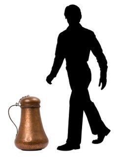 Großer spanischer rustikaler, gehämmerter, gehämmerter Kupferbehälter mit Deckel, Schmiedeeisengriff