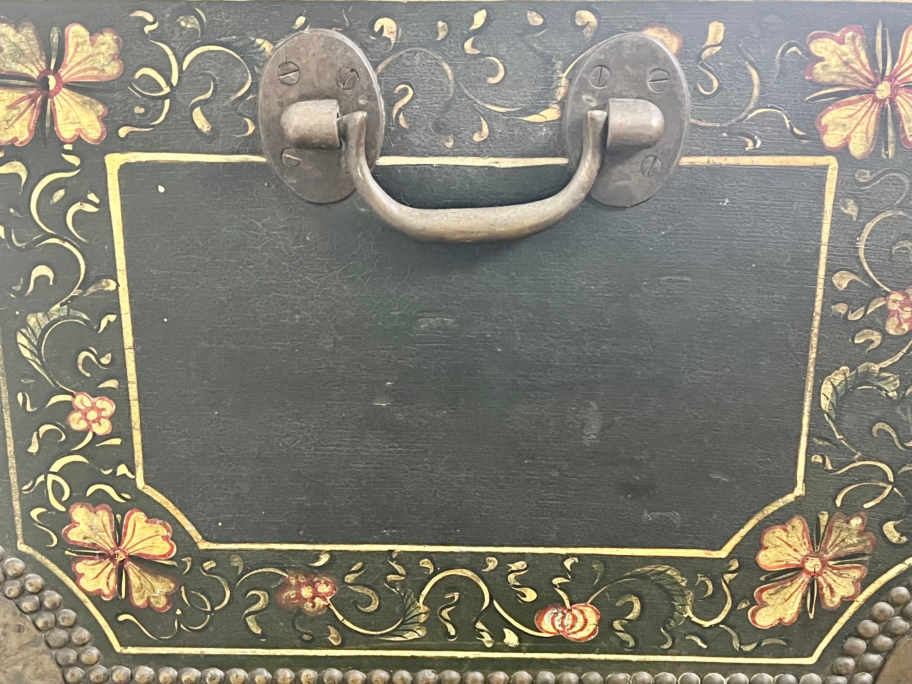 Spanish Painted Leather Trunk, 19th Century  For Sale 5