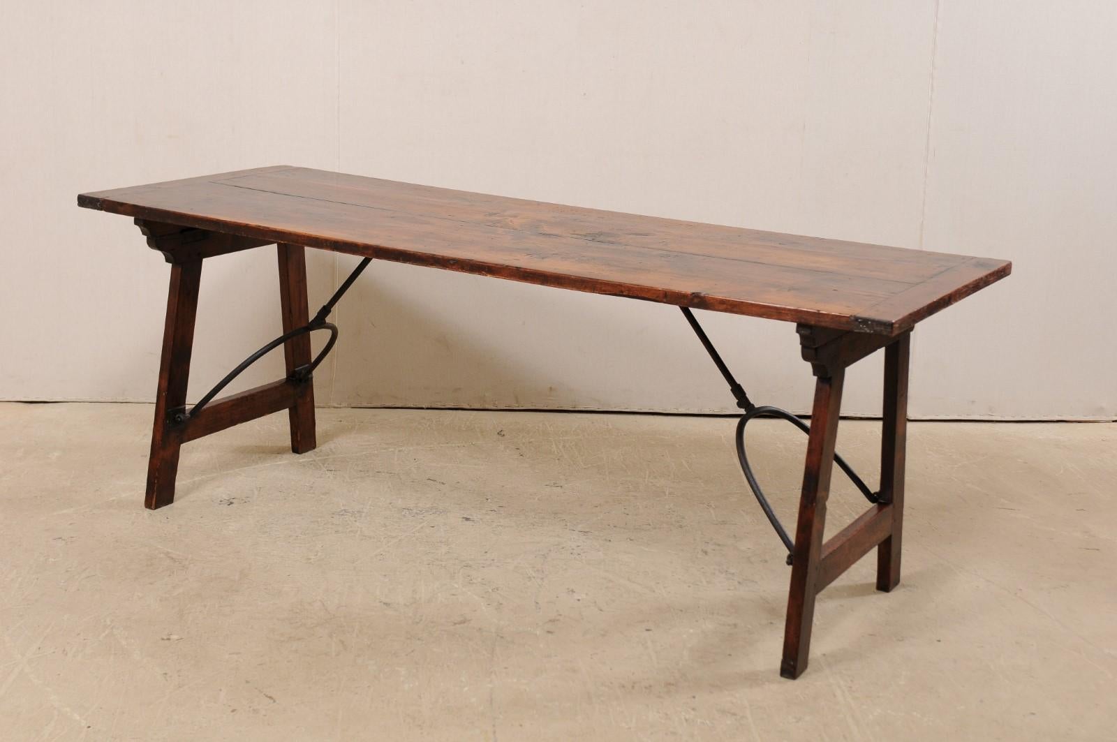 Spanish Table with Legs Uniquely Designed to be Folded for Easy Storage 4