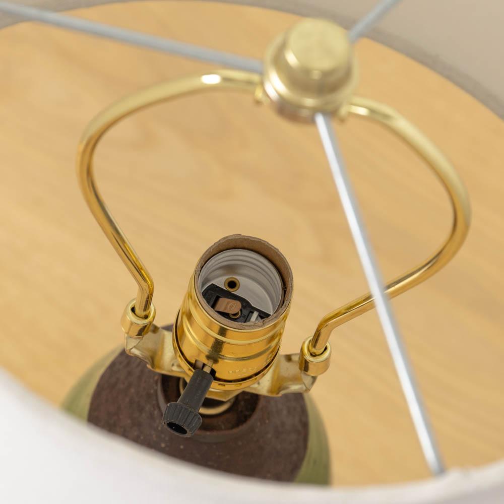 Spanische Terrakotta-Lampe mit grüner Glasur aus dem 19. im Angebot 4