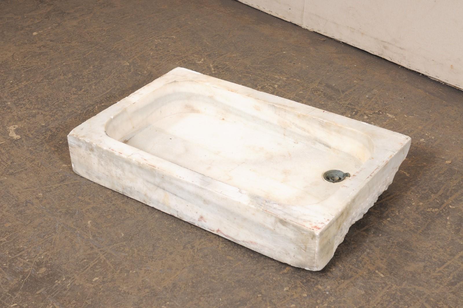 Spagnolo Lavandino in marmo bianco spagnolo del XIX secolo in vendita