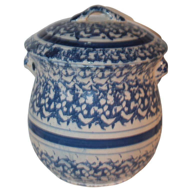 19th C Spongeware Slop Bucket with Lid For Sale at 1stDibs
