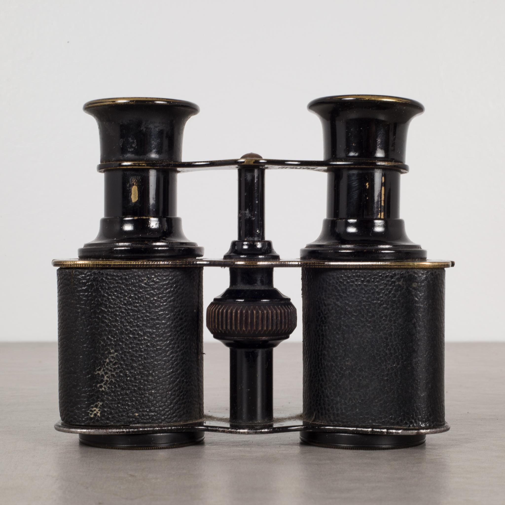 About

This is an original pair of Sportier Paris binoculars. This pair of binoculars has a leather wrapped body with enameled brass barrels. 
