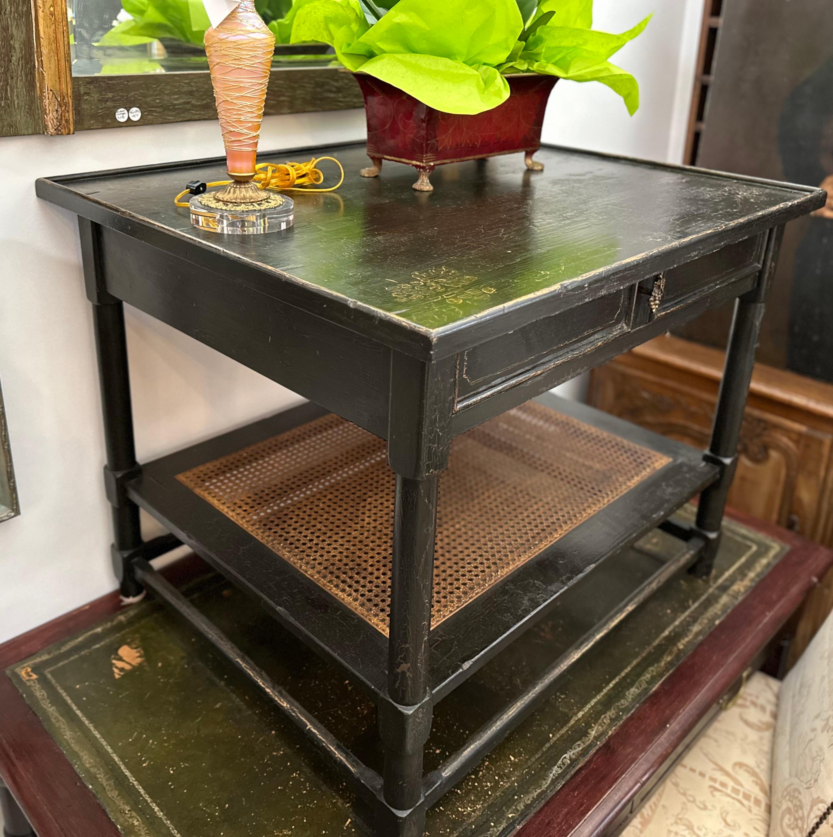 19th C Style Charles Pollock Black & Gold Chinoiserie Side Table For Sale 1