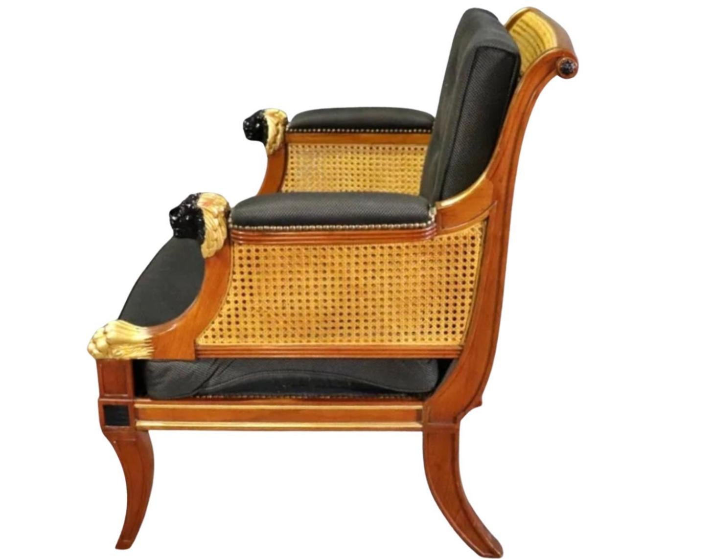 A.I.C. Bergere, fauteuil en acajou et bois de canne doré de style Regency du 19ème siècle Bon état - En vente à LOS ANGELES, CA