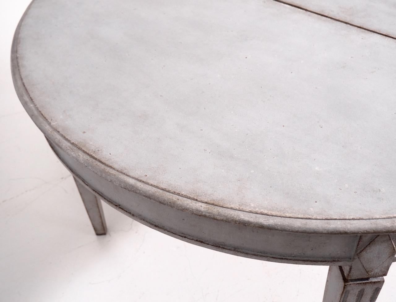 19th Century Swedish Gustavian Extension Table with Three Leaves 6