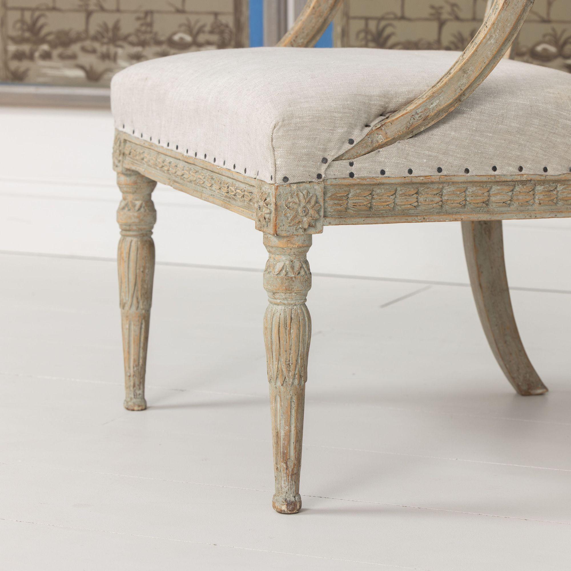 19. Jahrhundert. Schwedischer Gustavianischer Sessel mit bemalter Fassrückenlehne im Angebot 6