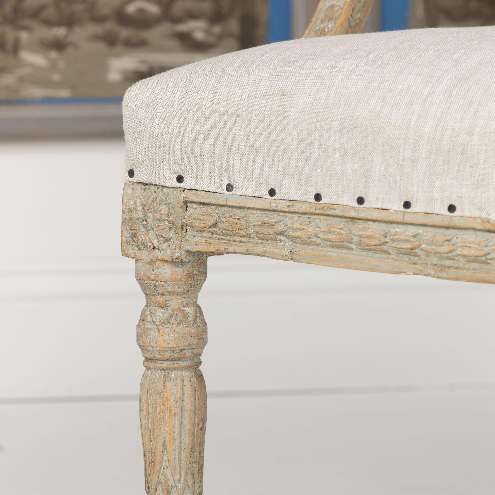 19. Jahrhundert. Schwedischer Gustavianischer Sessel mit bemalter Fassrückenlehne im Angebot 9