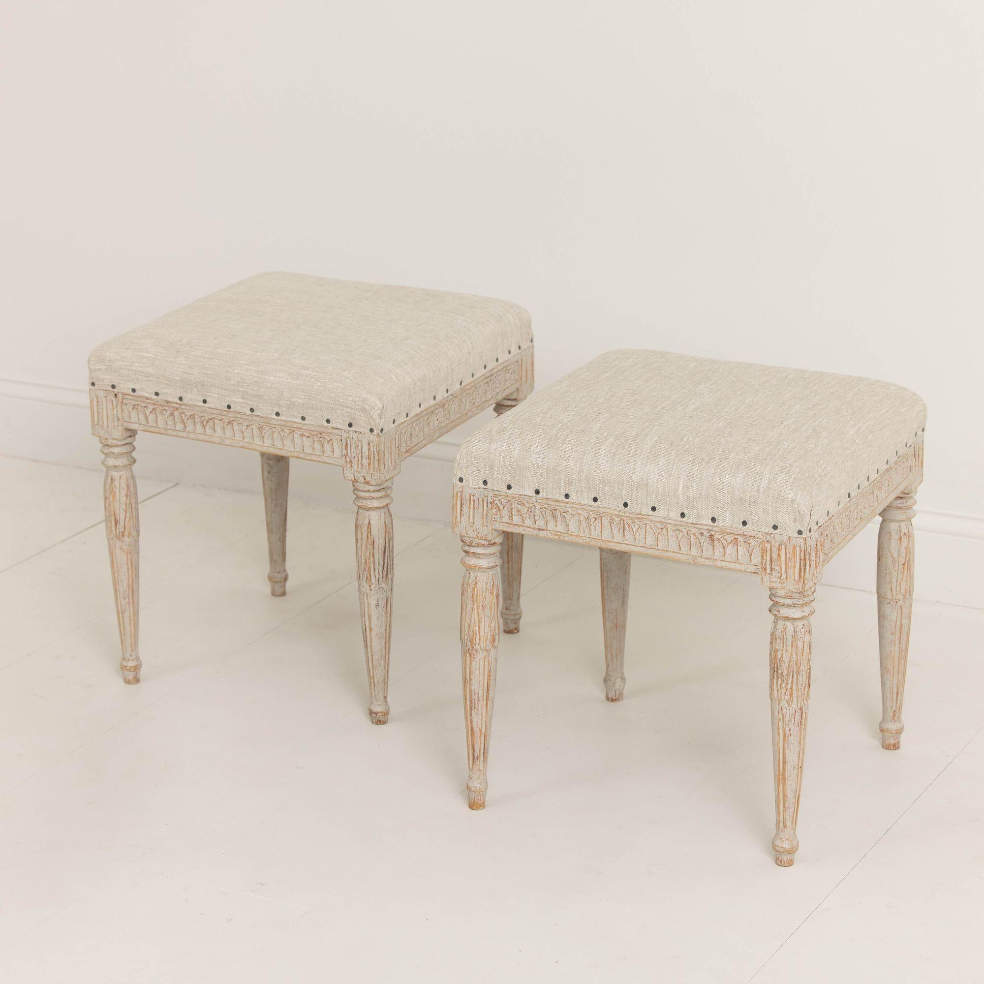 19th c . Swedish Gustavian Painted Stools Signed by Johannes Ericsson In Excellent Condition For Sale In Wichita, KS