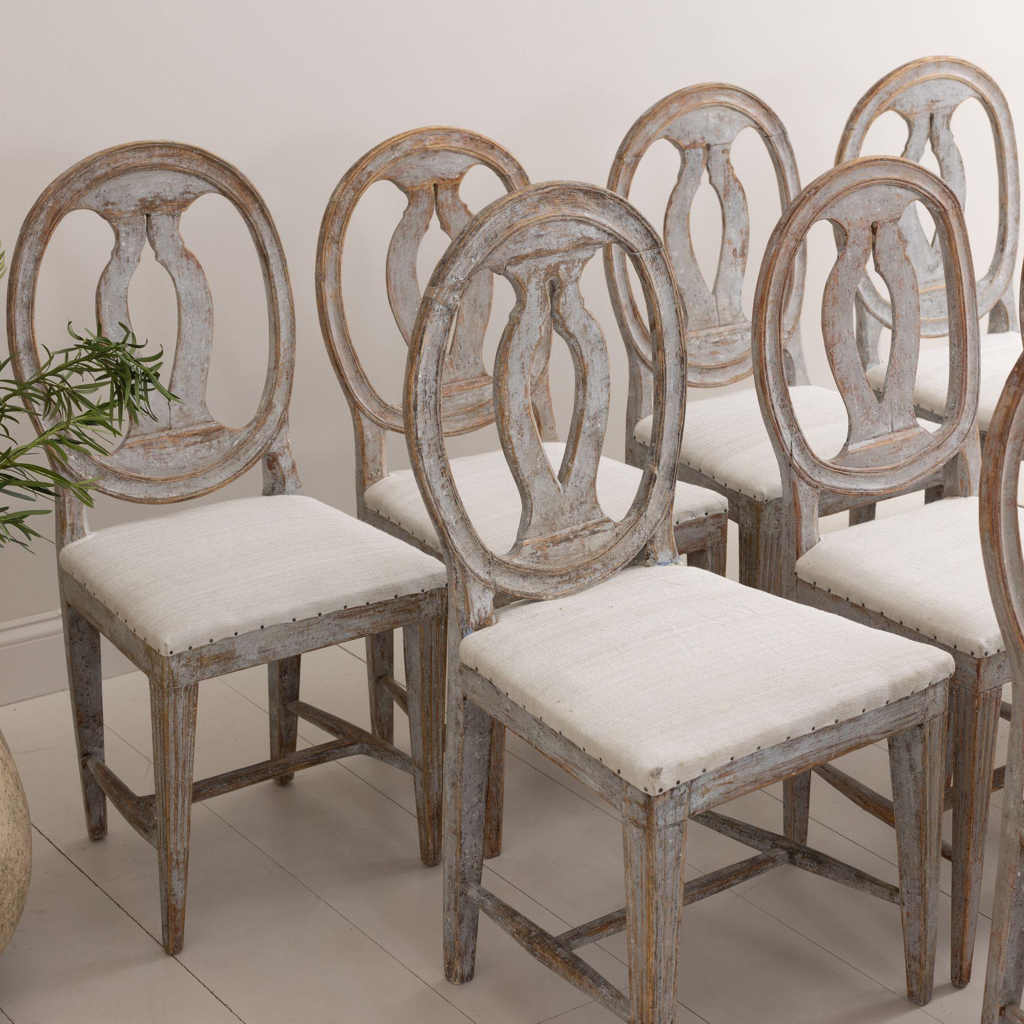 19th c. Collection of Twelve Gustavian 'Swedish Model' Chairs in Original Paint 3