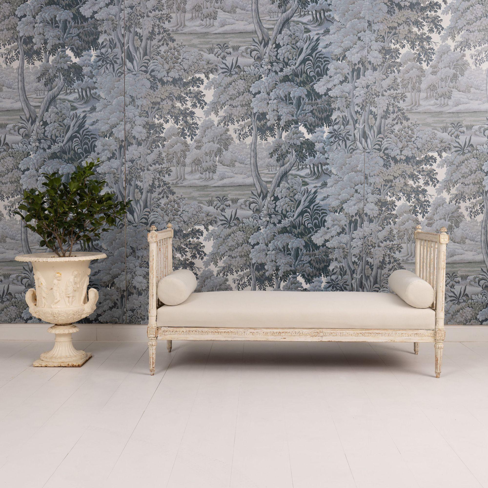 19th c. Swedish Gustavian Period Daybed / Bench in Original Paint 4