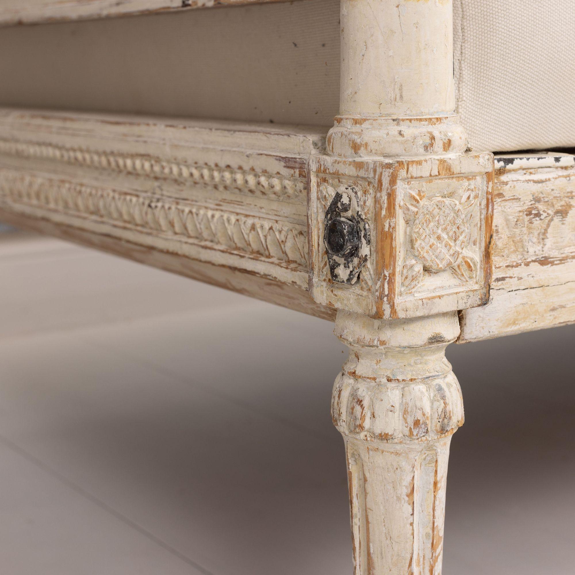 19th c. Swedish Gustavian Period Daybed / Bench in Original Paint 8
