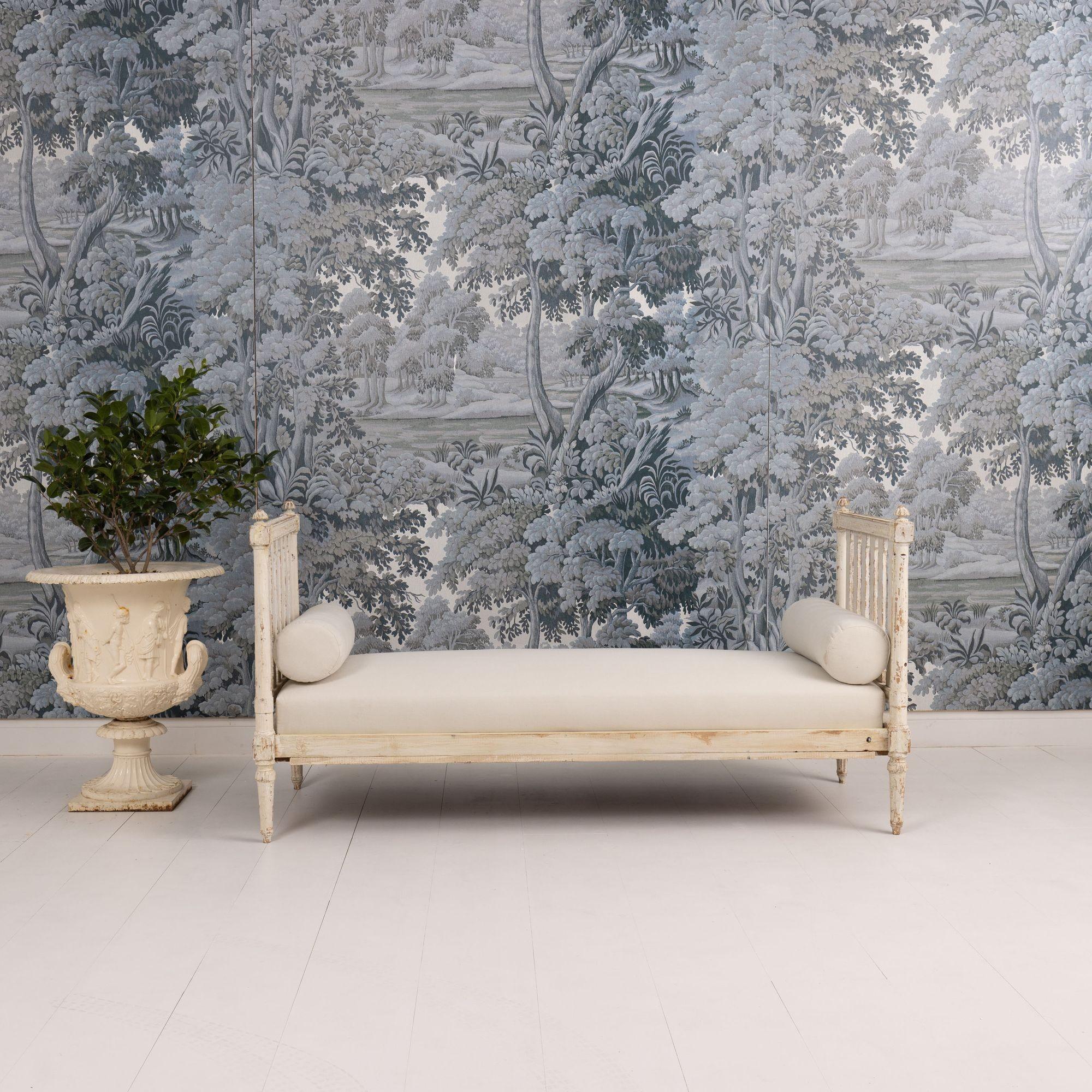 19th c. Swedish Gustavian Period Daybed / Bench in Original Paint 14