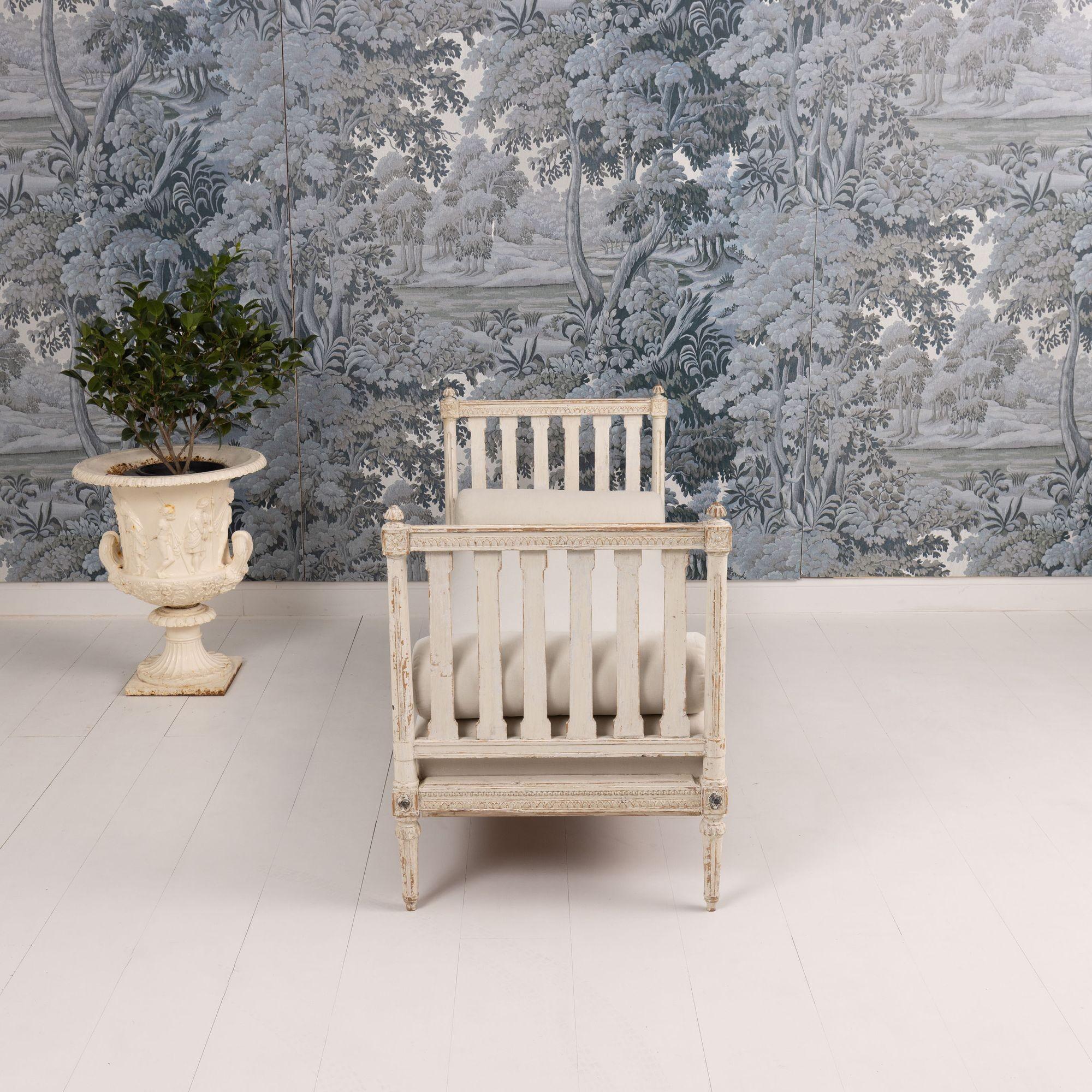 Fabric 19th c. Swedish Gustavian Period Daybed / Bench in Original Paint