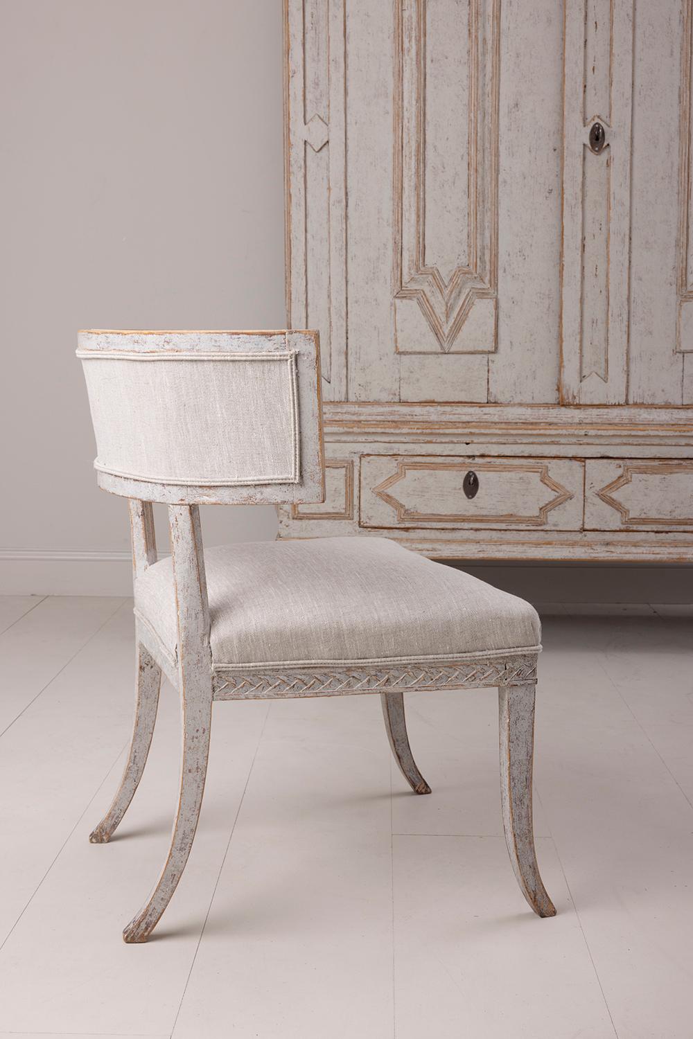 19th C. Swedish Gustavian Period Upholstered and Painted Klismos Chair For Sale 3