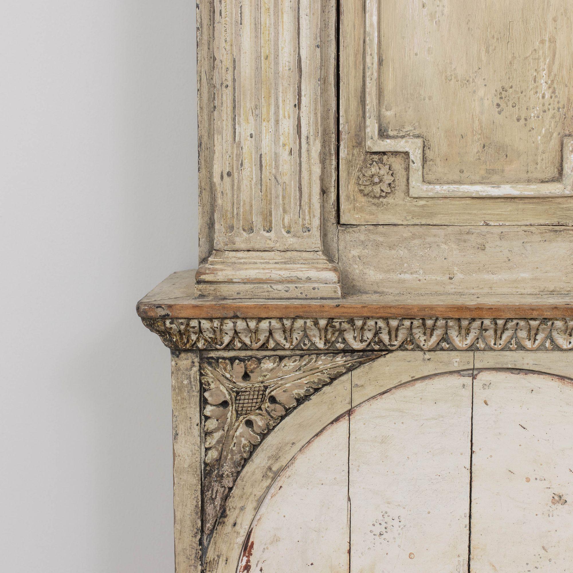 19th c. Swedish Gustavian Pilaster Cupboard in Original Paint 3