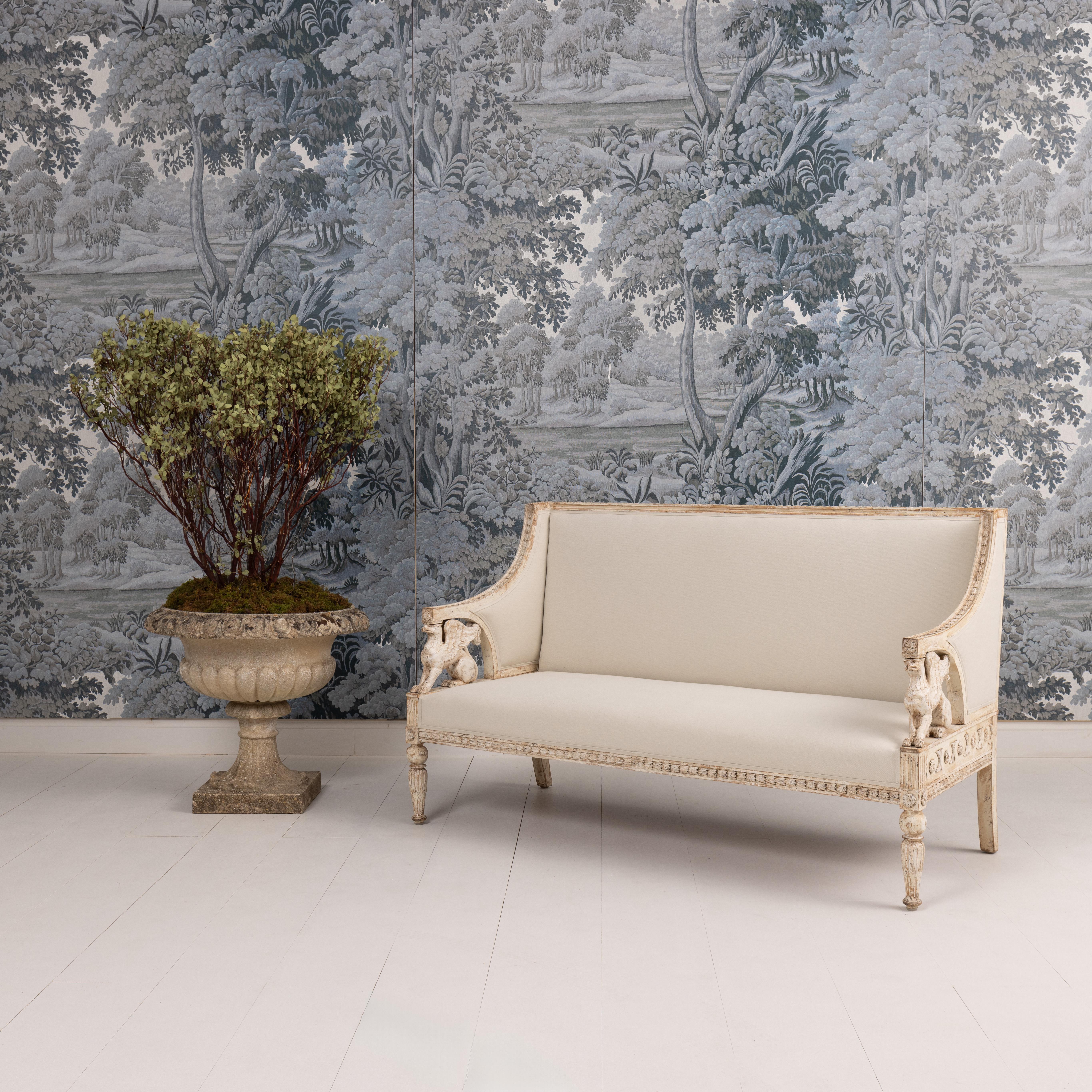 19th c. Swedish Gustavian Sofa Bench with Griffins in Original Paint 5