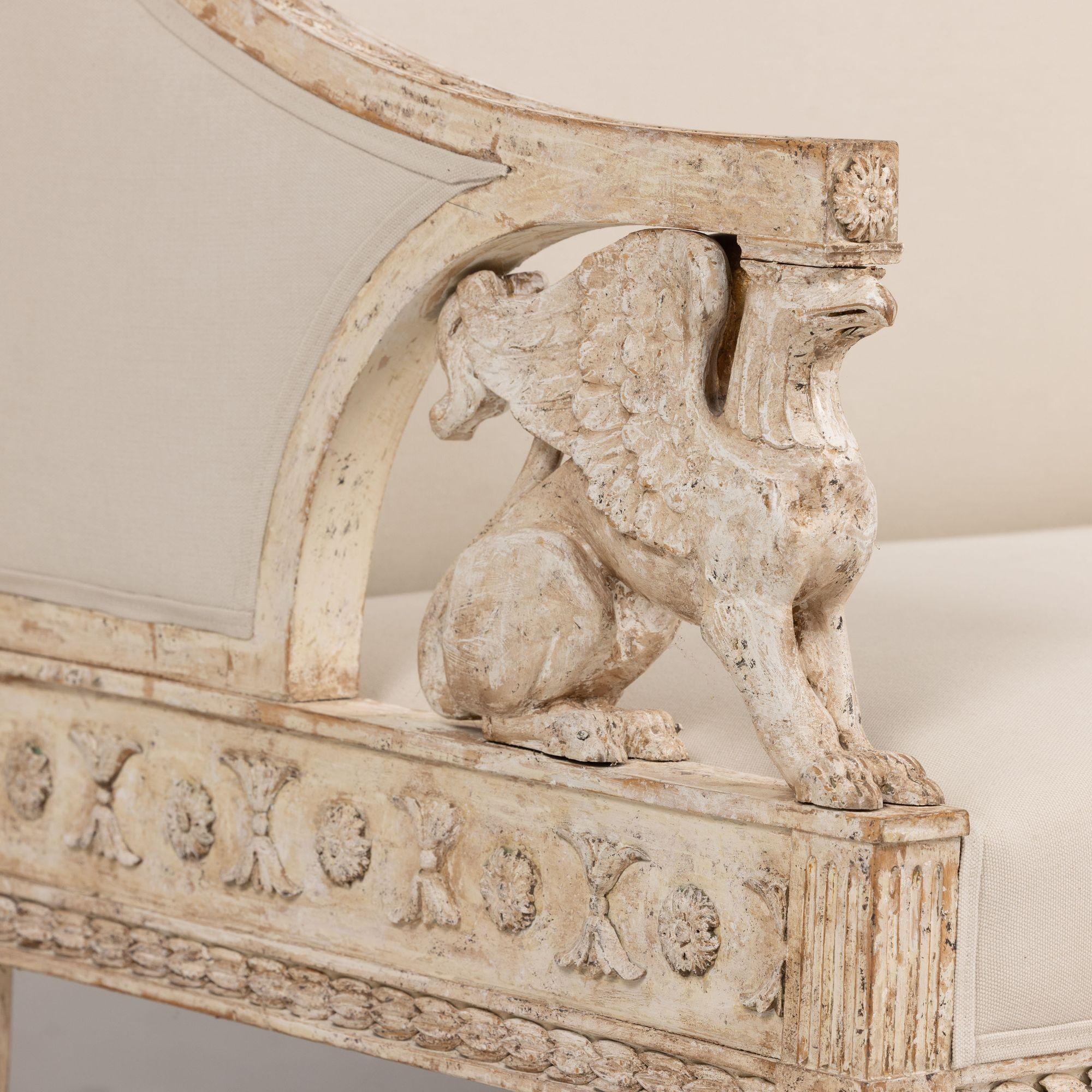 19th c. Swedish Gustavian Sofa Bench with Griffins in Original Paint 11