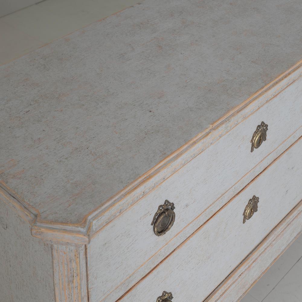 19th Century Swedish Gustavian Style Pair of Bedside Chests 3