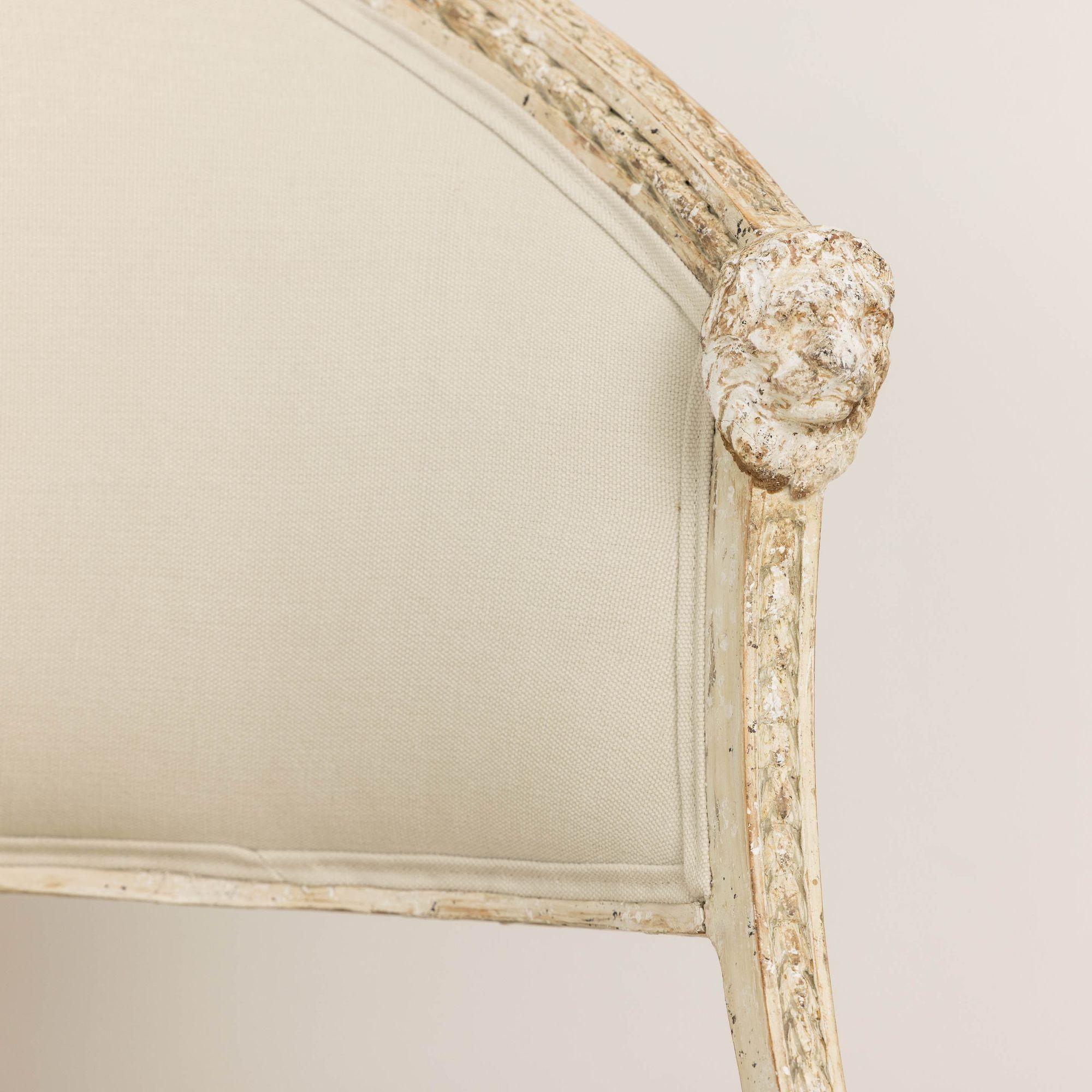 19th c. Swedish Gustavian Sofa or Settee with Lion Heads in Original Paint For Sale 6