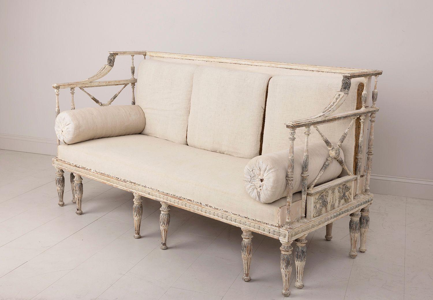 19th c. Swedish Gustavian Sofa Bench with Egyptian Carvings in Original Paint 6
