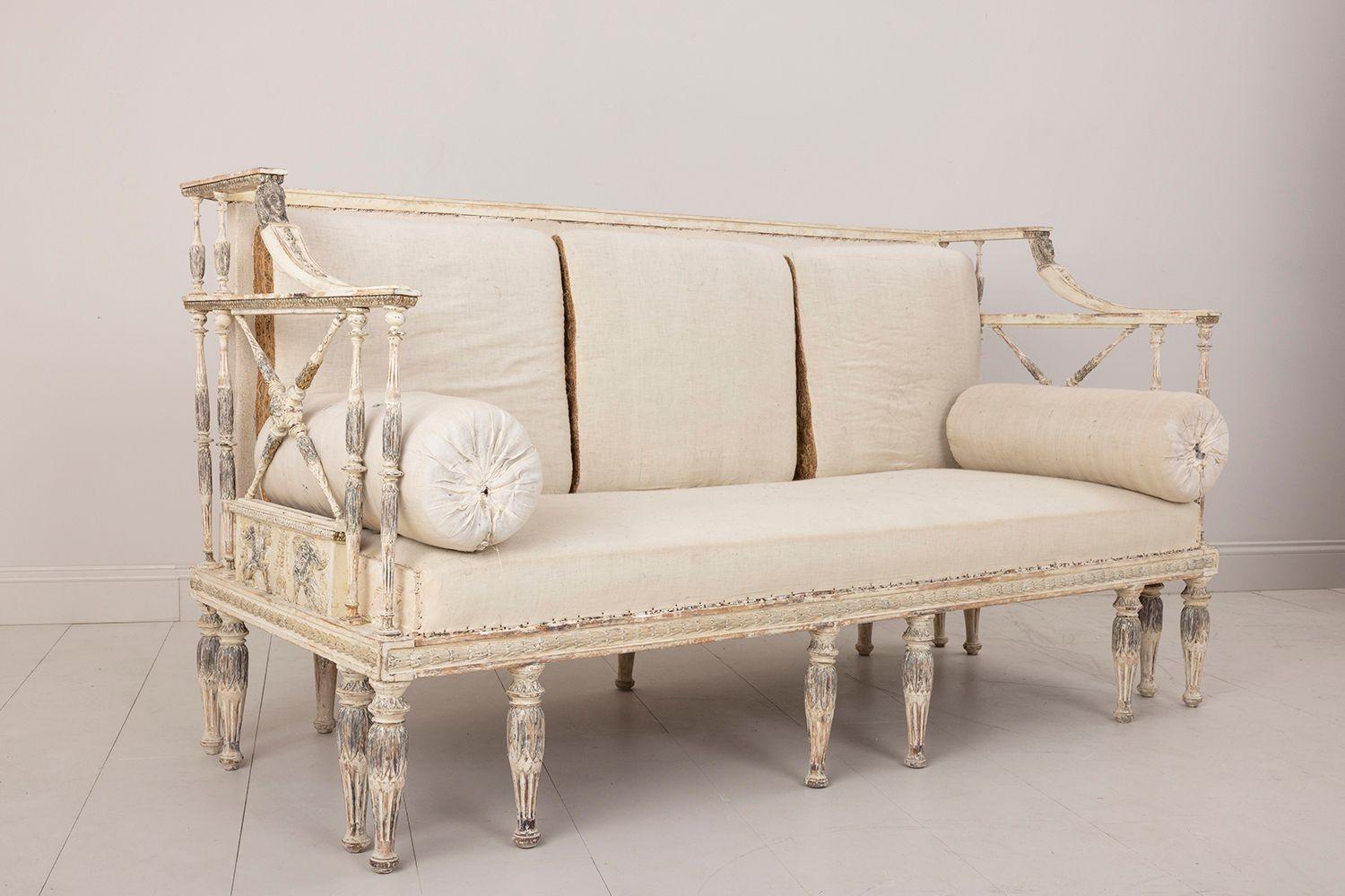 19th c. Swedish Gustavian Sofa Bench with Egyptian Carvings in Original Paint 2