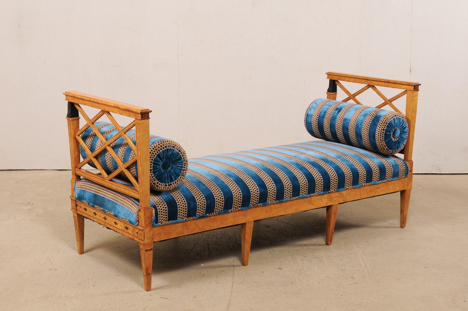 Suédois Swedish Neoclassical Style Upholstered Bench with Egyptian Revival Carvings