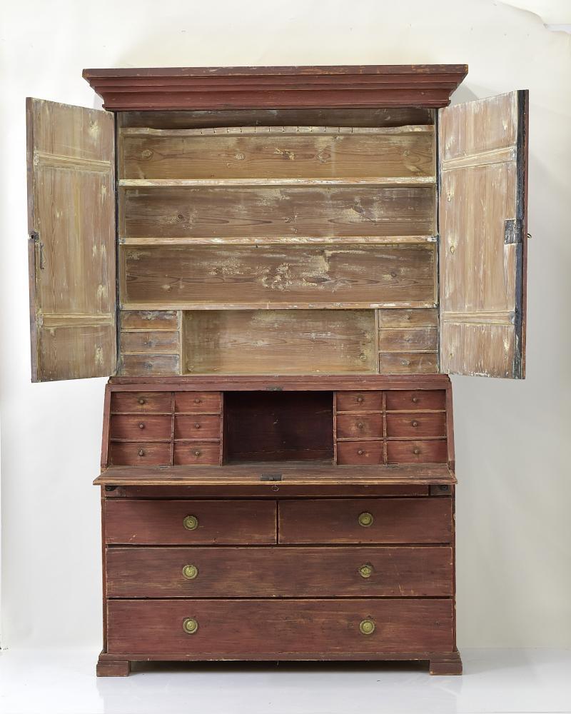 19th C. Swedish Painted Secretary In Good Condition In Houston, TX