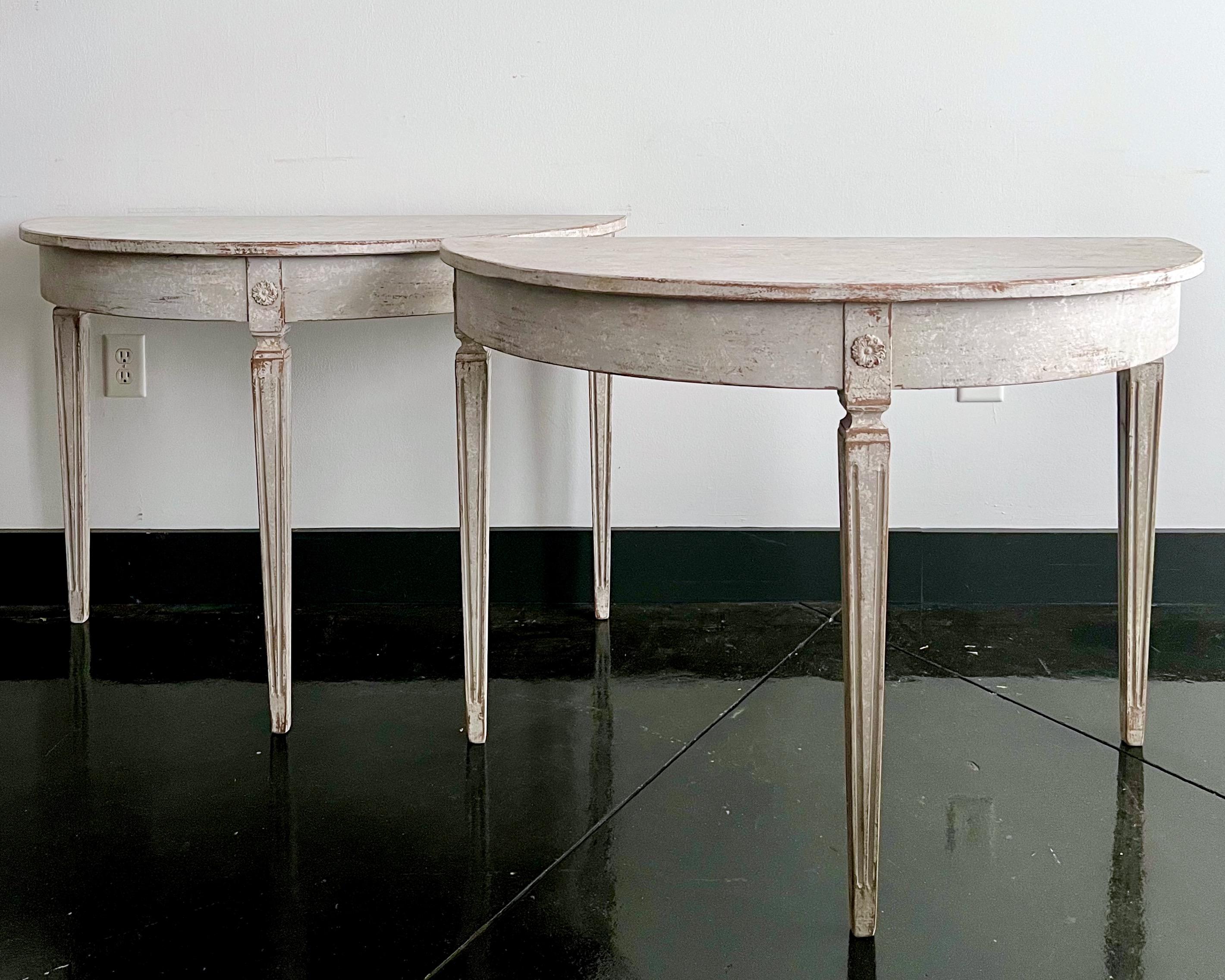 19th c. Swedish Pair of Demilune Console Tables, Stockholm 1820 In Good Condition For Sale In Charleston, SC