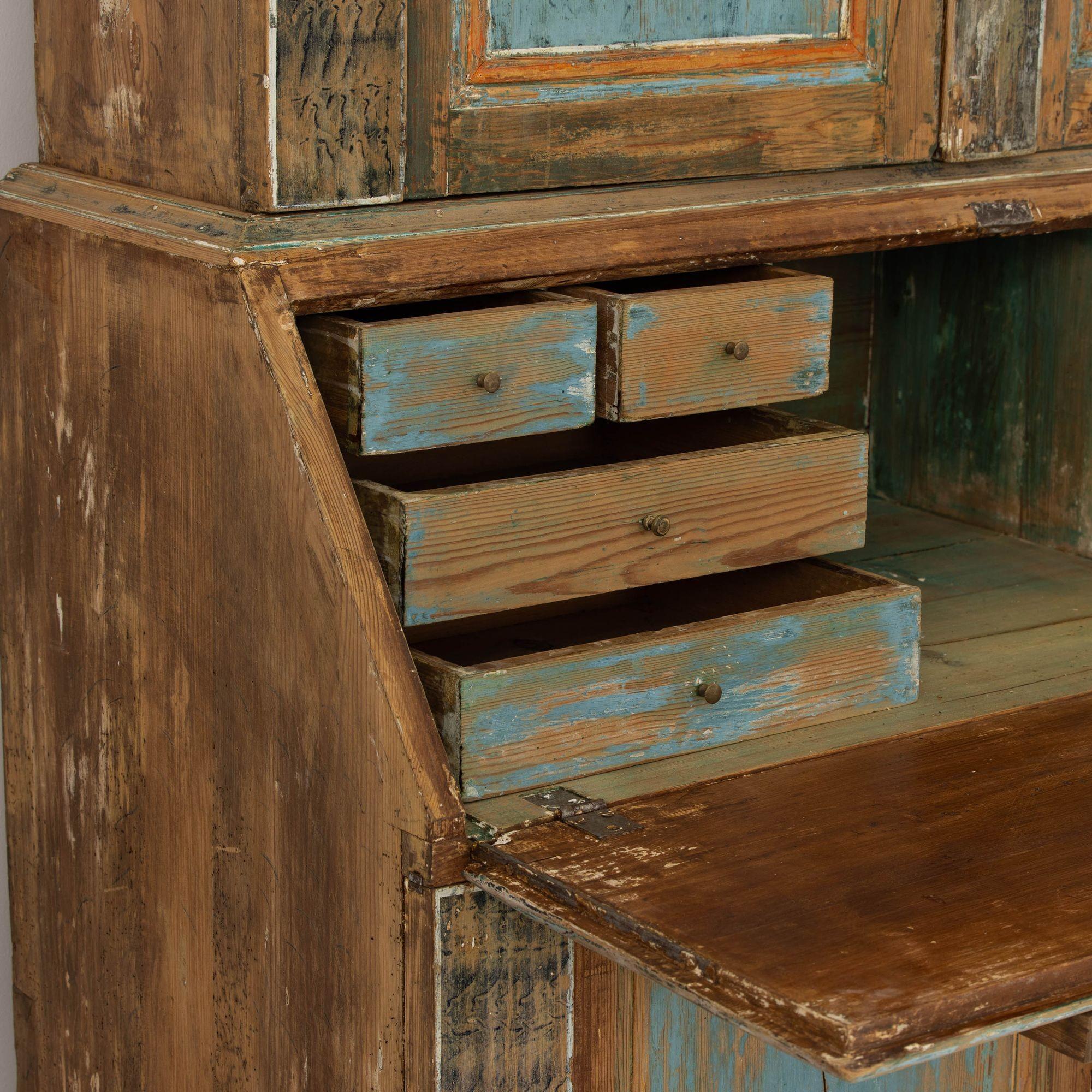 19th c. Swedish Rococo Secretary with Library in Original Blue Paint For Sale 11