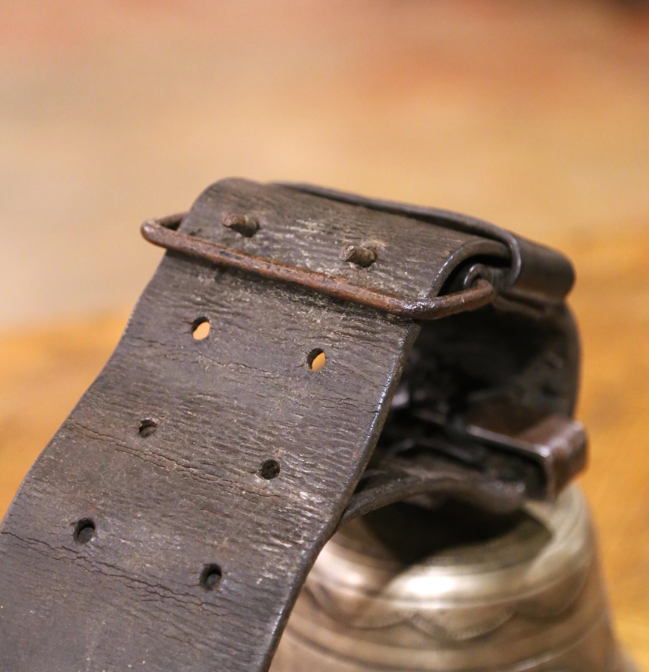 19th C. Swiss Bronze Cow Bell with Leather Strap by Barinotto, Chiantra & Cie For Sale 5