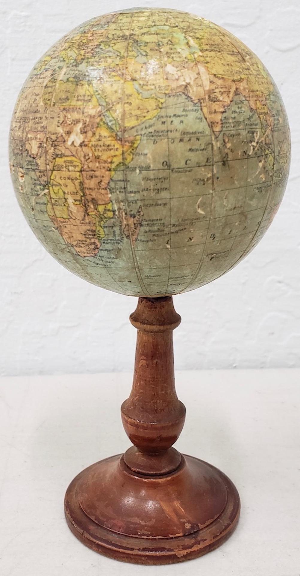 Globe terrestre du 19e siècle par G. Thomas, Editeur & Globe Maker, Paris, années 1890 Bon état - En vente à San Francisco, CA