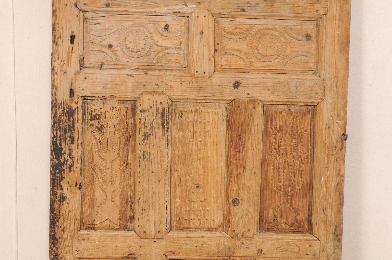 Porte à panneaux en bois turc du 19ème siècle, d'environ 5,5 pieds de haut Bon état - En vente à Atlanta, GA