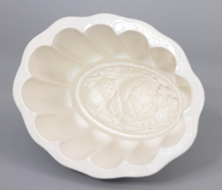 19th C. Victorian English Copeland White Ironstone Rose & Thistle Jelly Mold For Sale 2