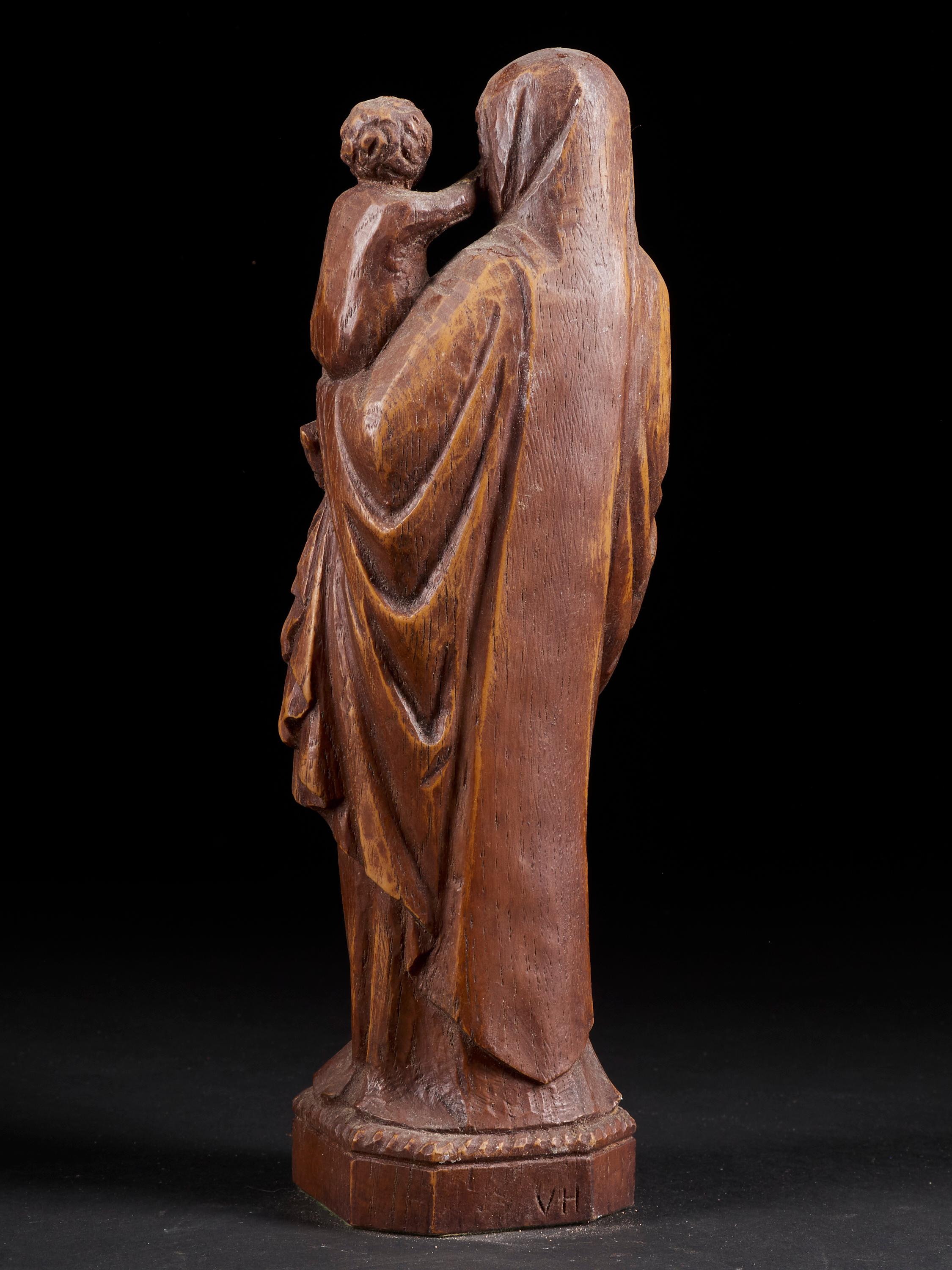 virgin and child statue