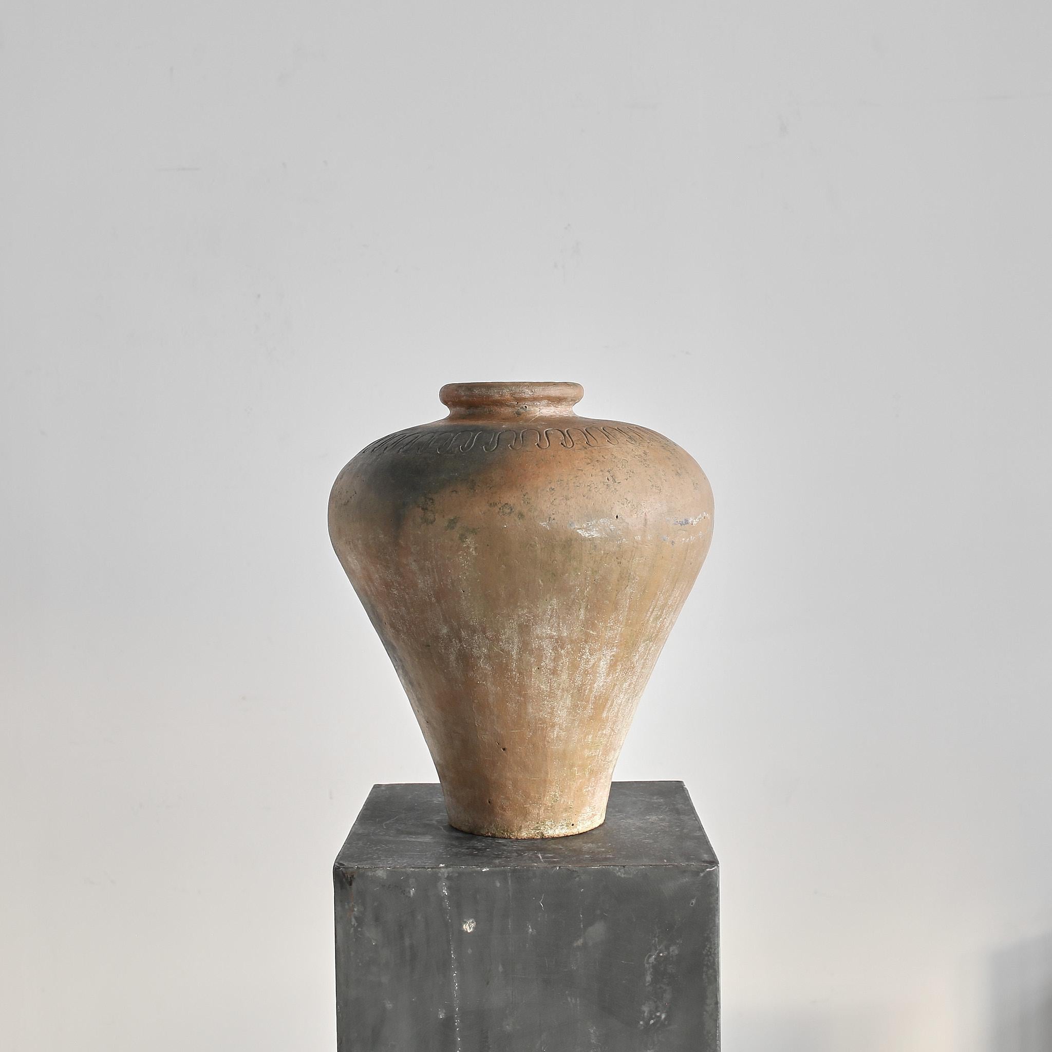 Terracotta Vaso in terracotta giapponese Wabi Sabi del XIX secolo in vendita