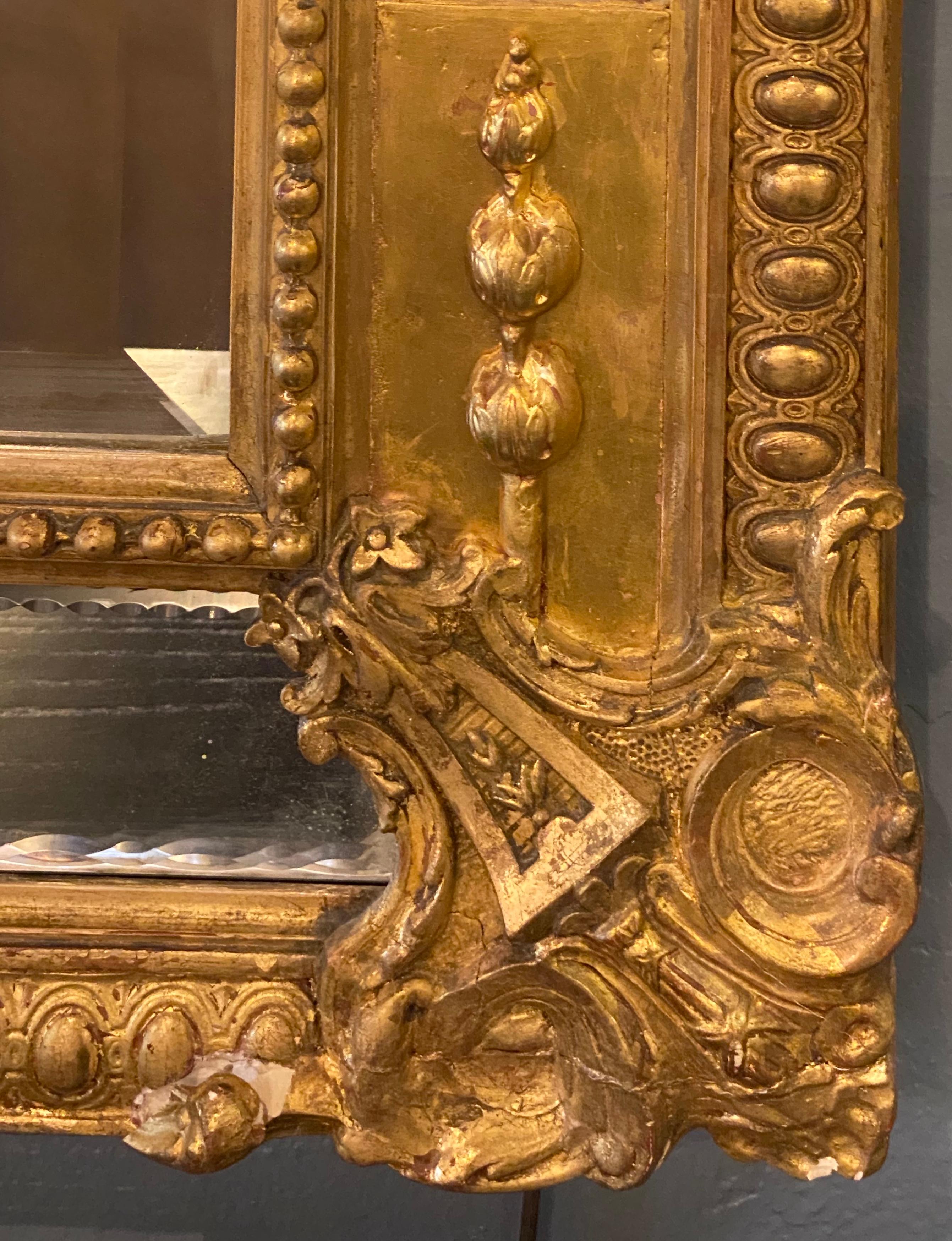 19th Century Wall Or Mantle Mirror Carved Giltwood & Floral Etched Glass Beveled In Good Condition In Manhasset, NY