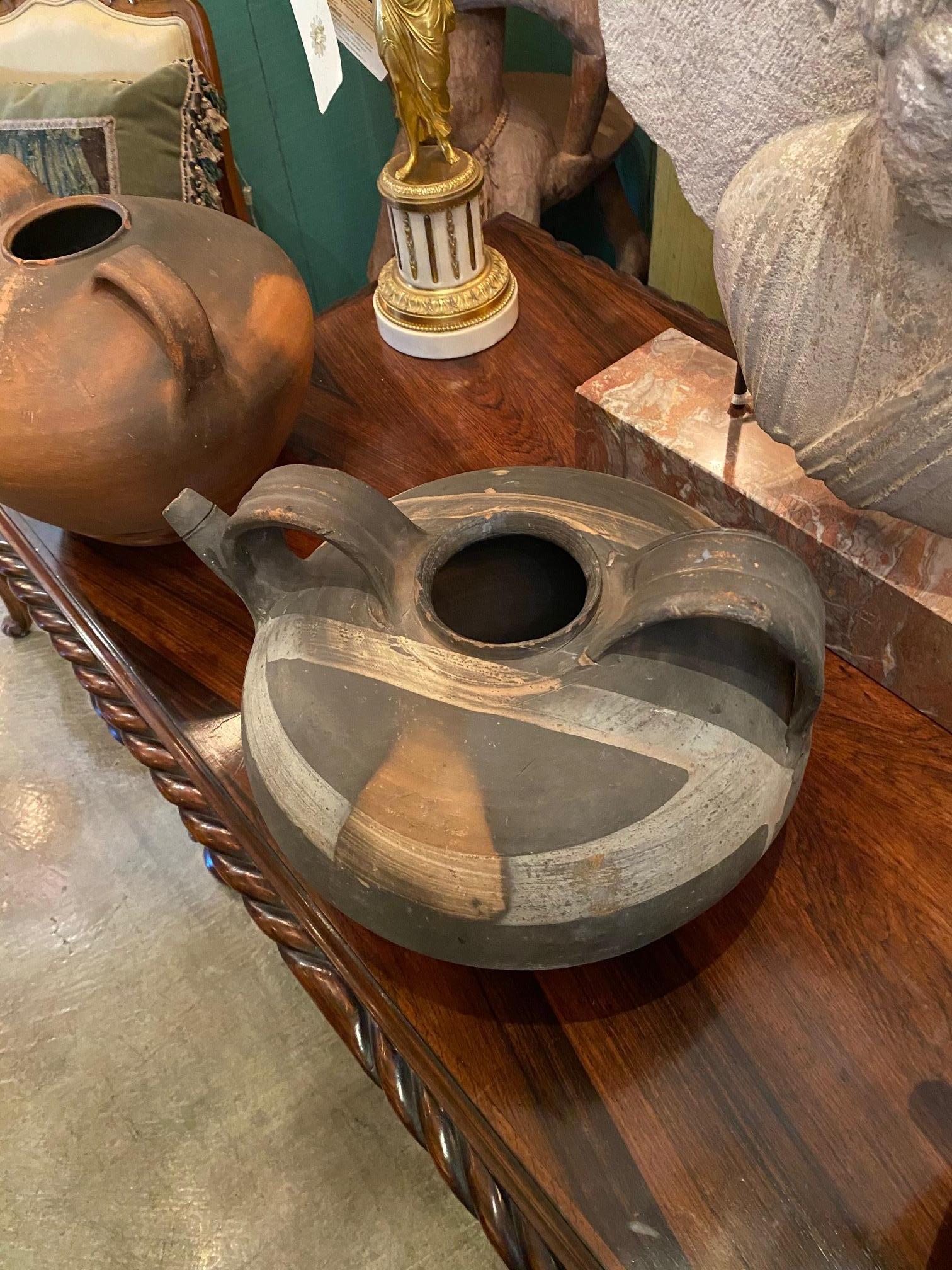 Français Pichet à eau Poterie artisanale Pichet Vase Antiquités LA CA décor de centre de table en vente