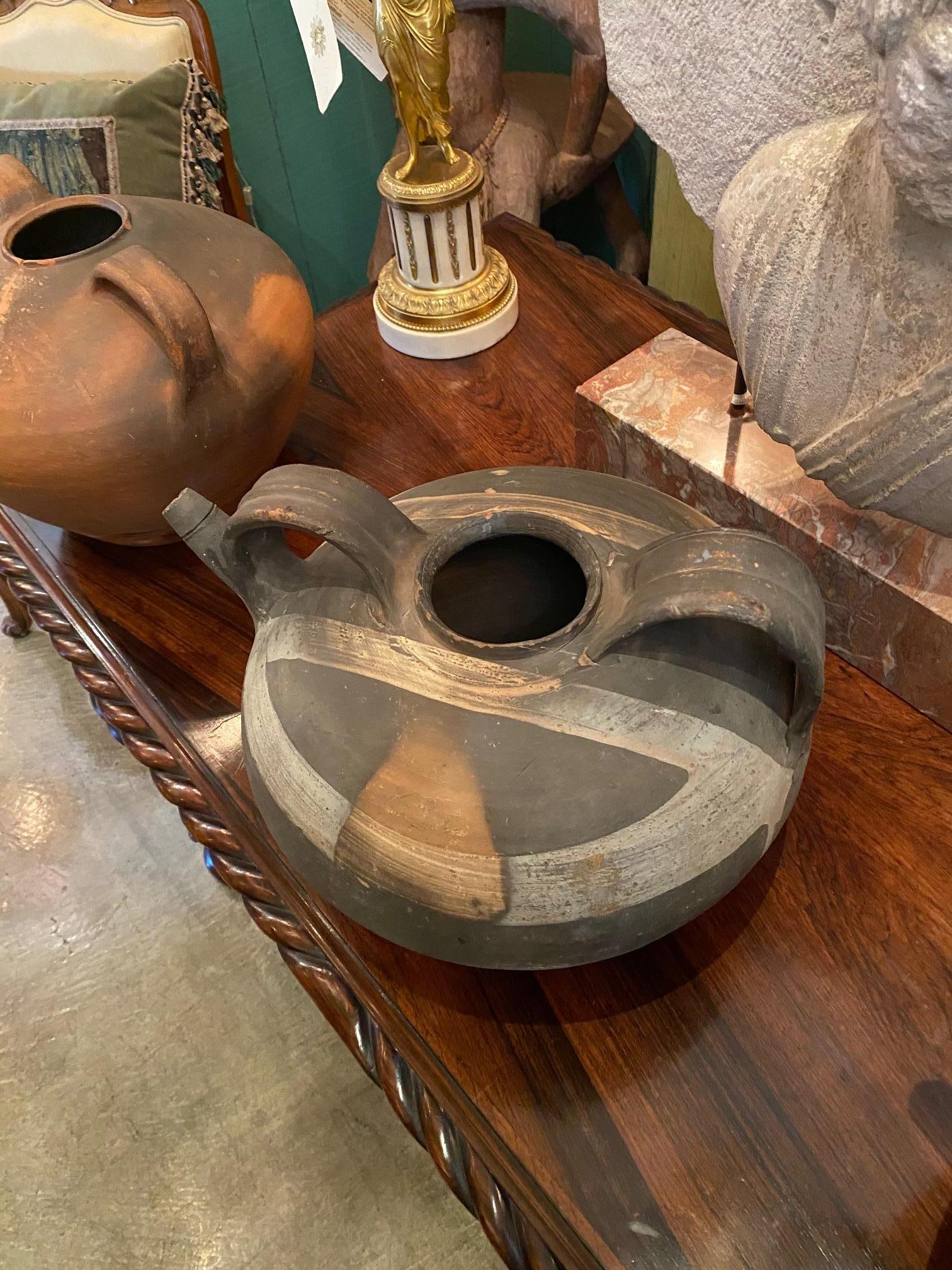 Jarra Porta Agua Jarrón de Cerámica Hecho a Mano Florero Antiguo LA CA centro de mesa Hecho a mano en venta