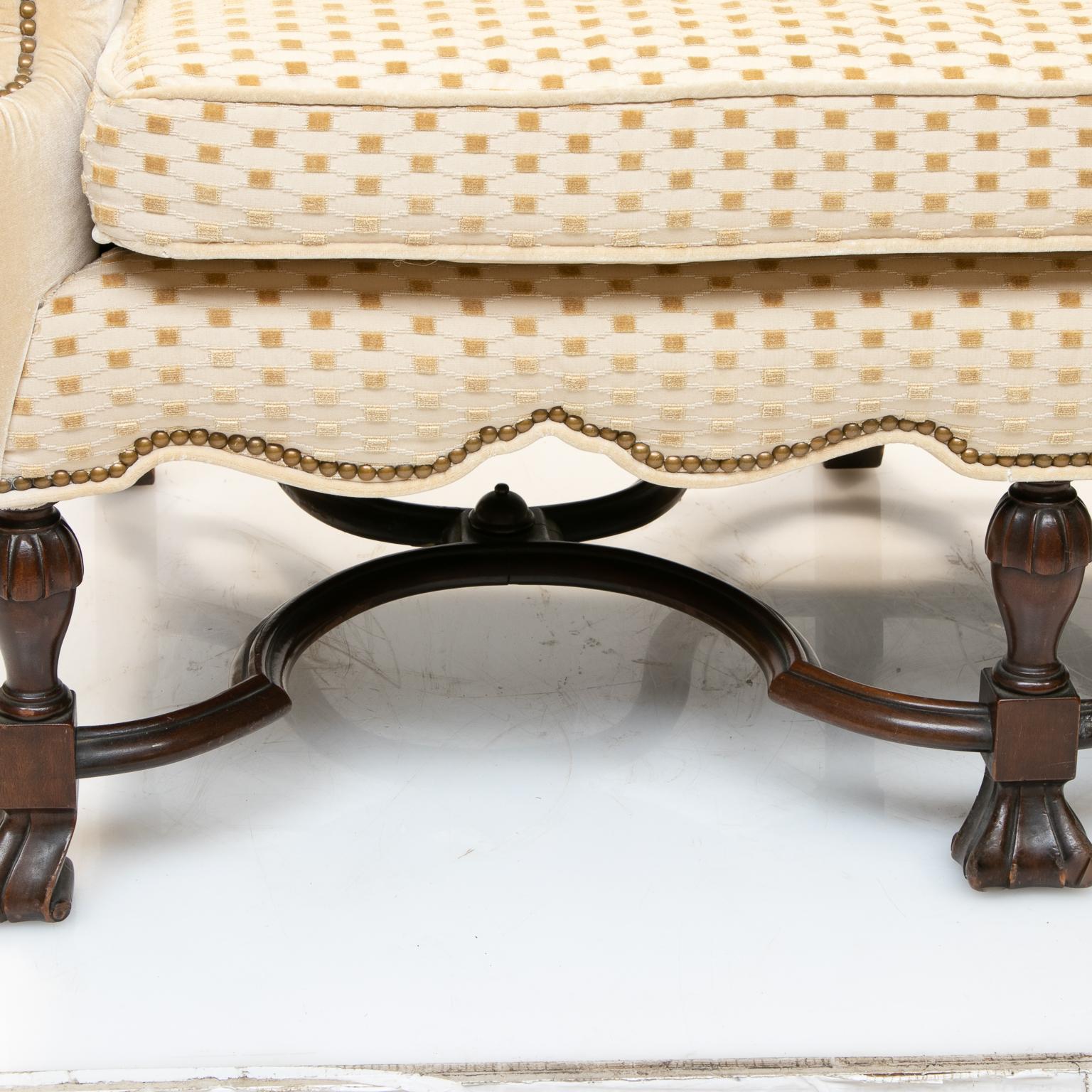 19th Century William & Mary Style Double Back Settee In Good Condition In Hixson, TN